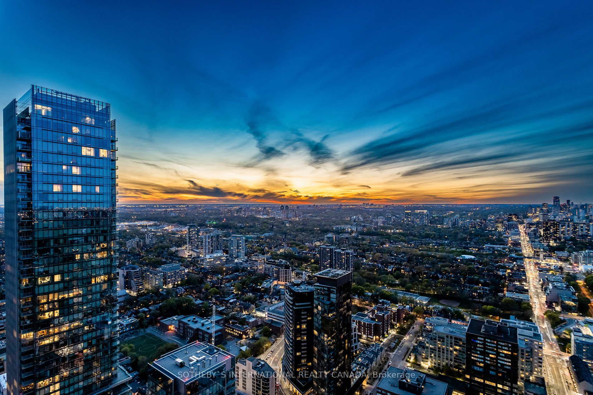 1 Yorkville Ave, #5405