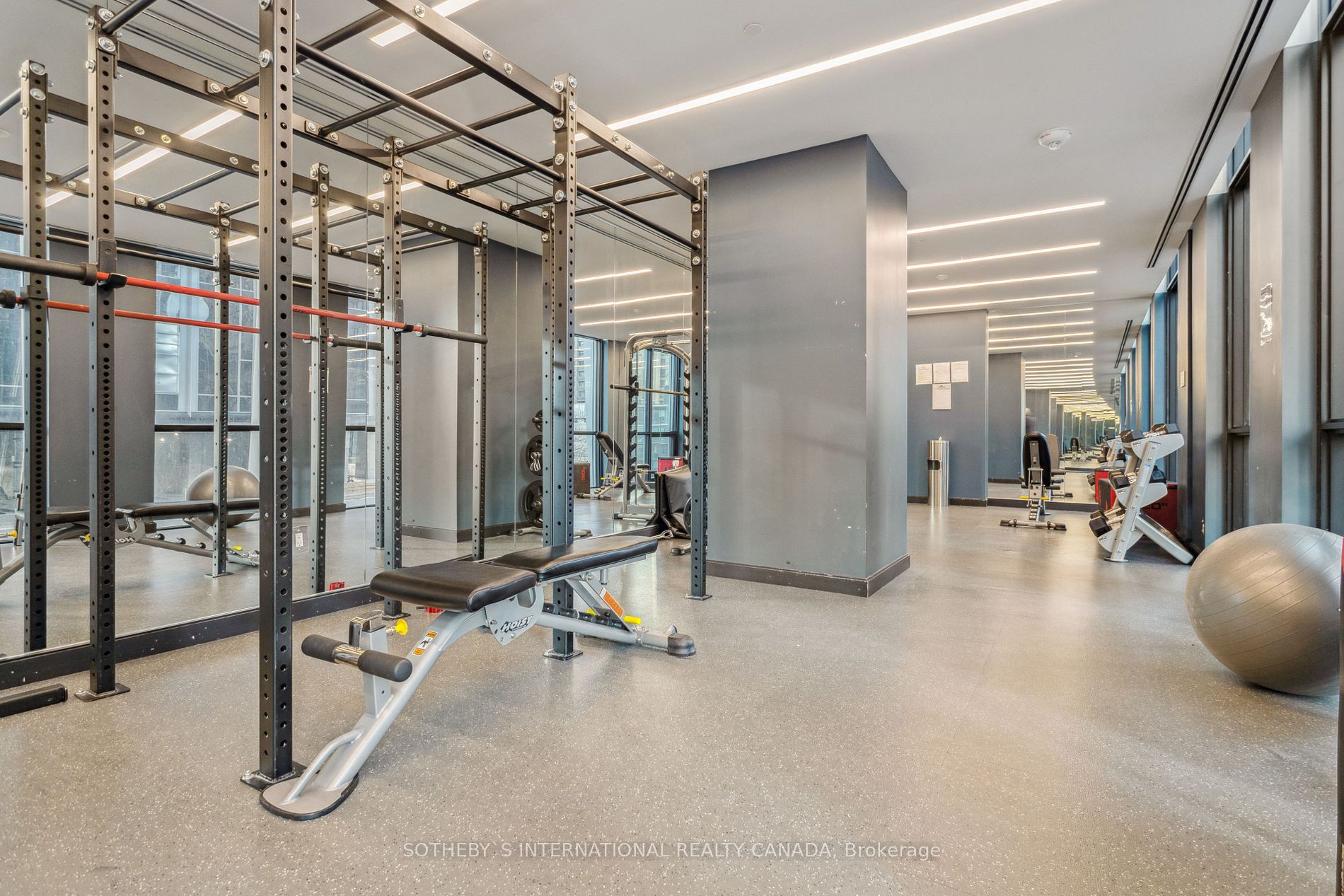 1 Yorkville Ave, #5405