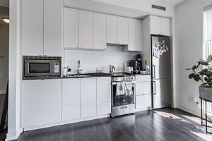 49 East Liberty St, #602
