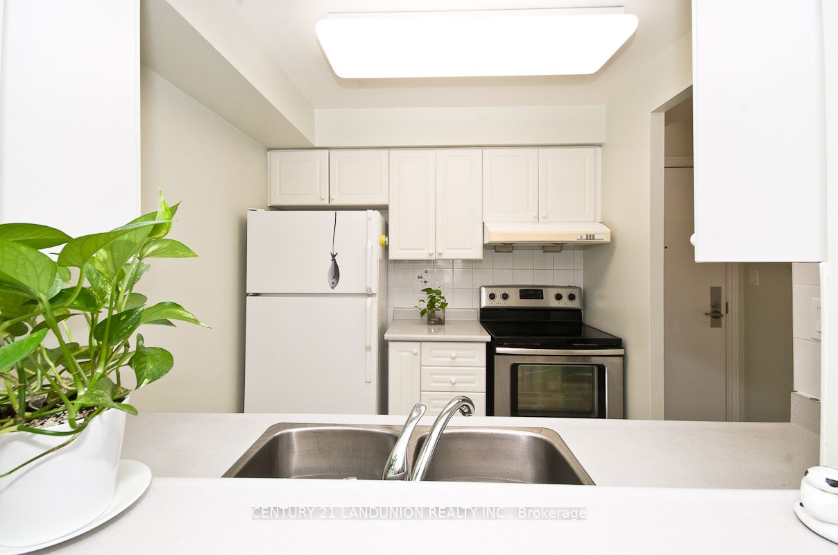 88 Grandview Way, #609