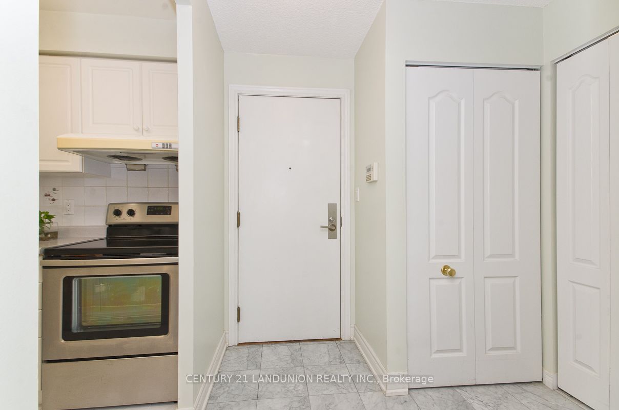 88 Grandview Way, #609