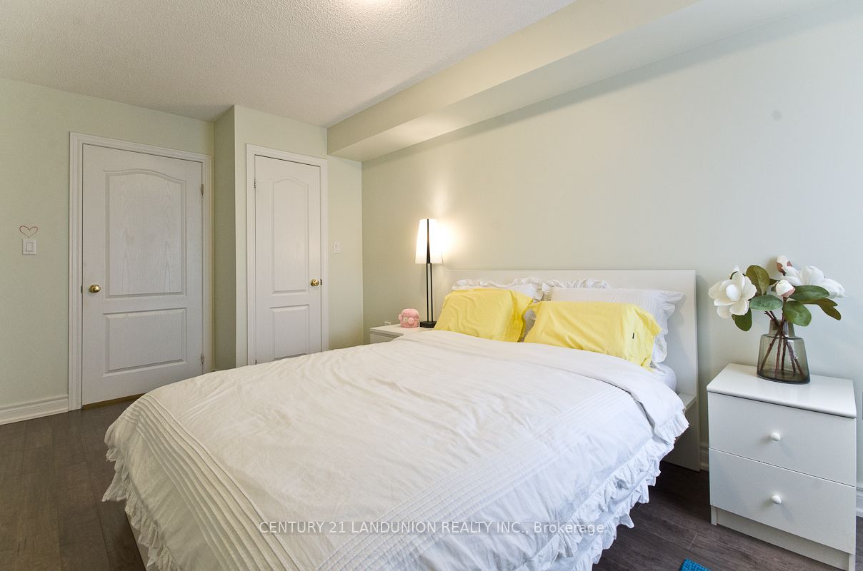 88 Grandview Way, #609