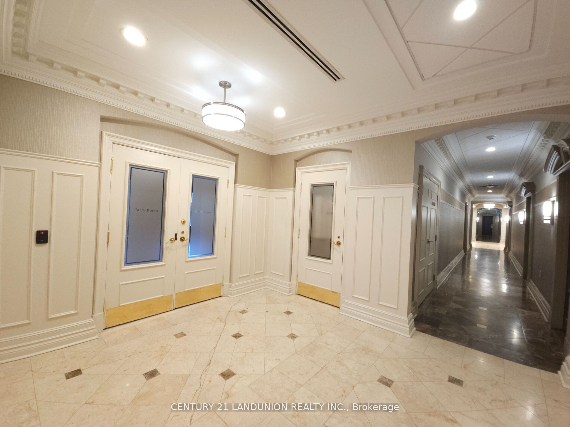 88 Grandview Way, #609
