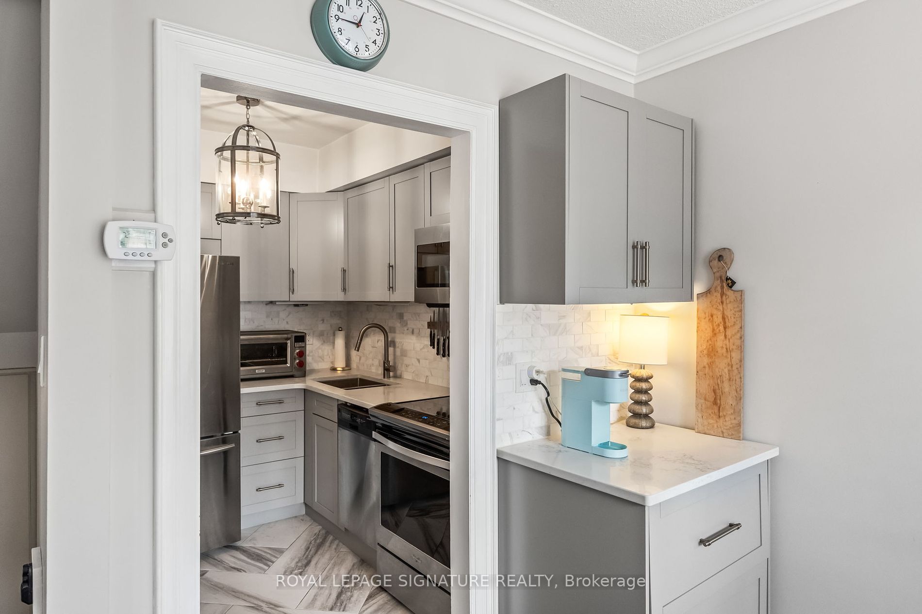 71 Upper Canada Drive, #4