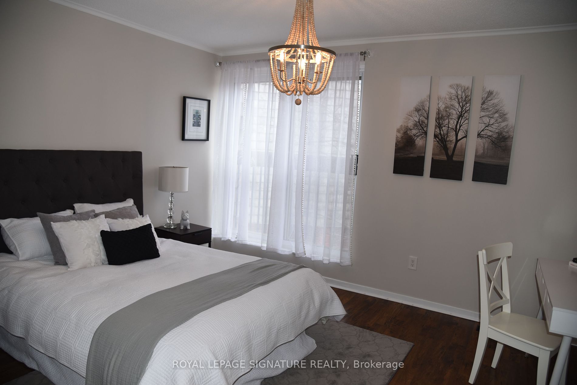 71 Upper Canada Drive, #4