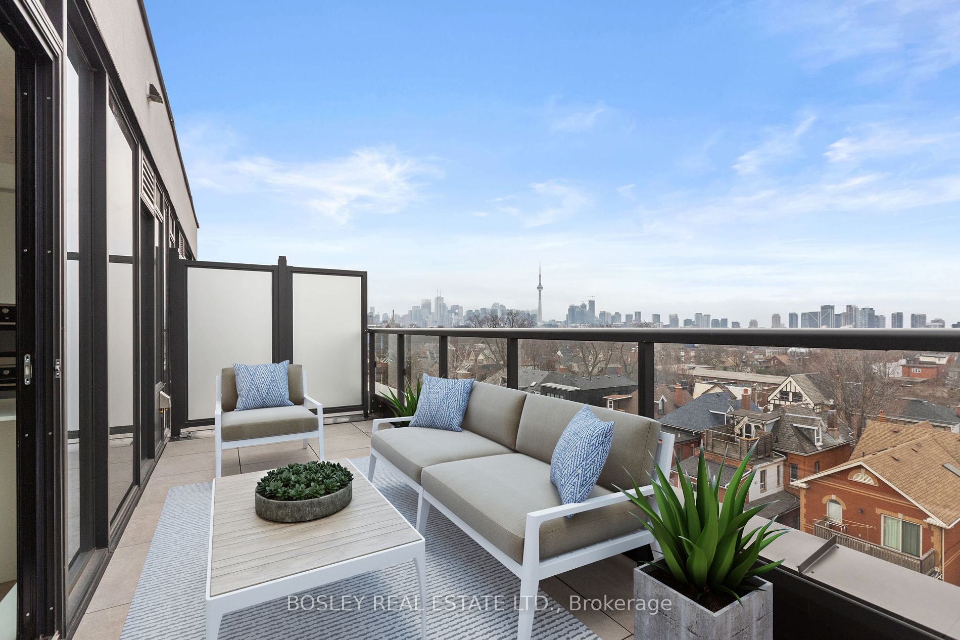 899 College St, #616