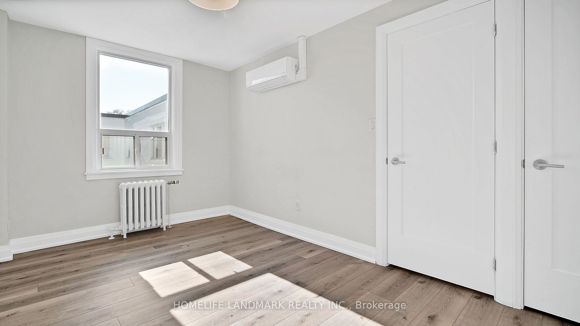 699 Eglinton Avenue W #403