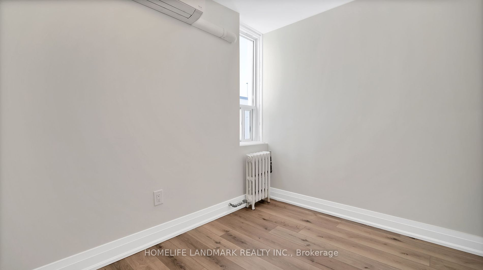 699 Eglinton Avenue W #403