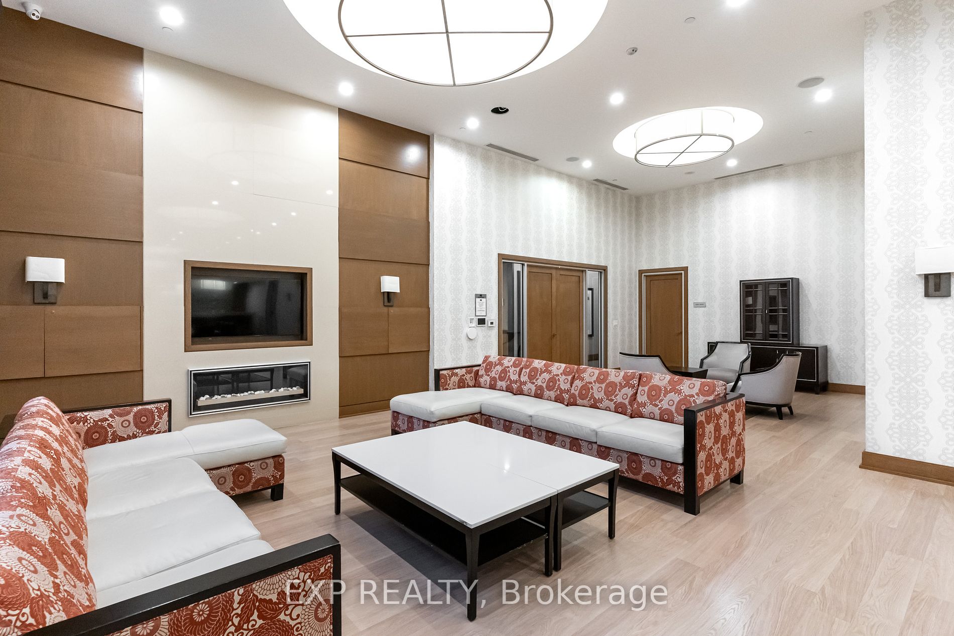 100 Harrison Garden Boulevard, #1822
