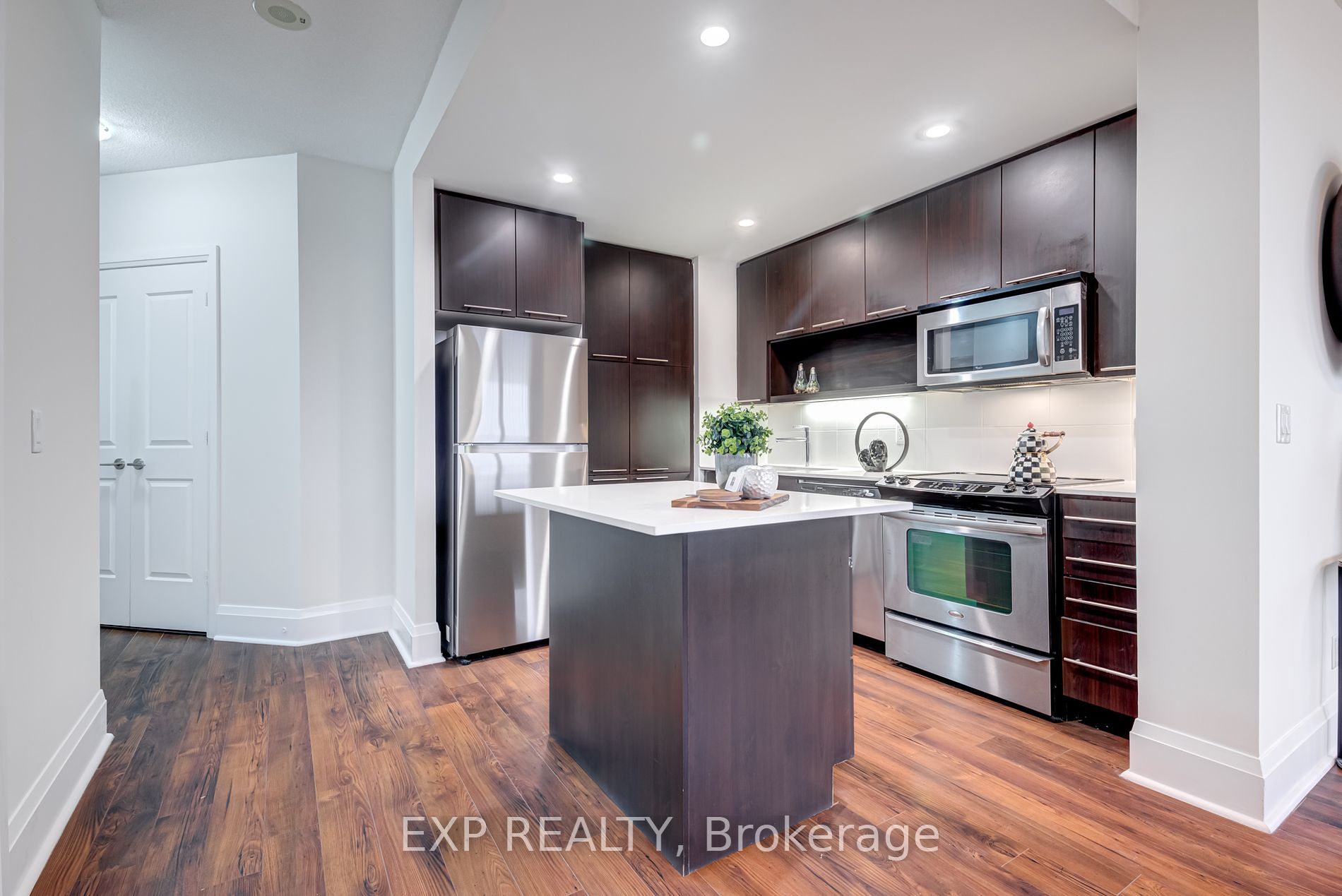 100 Harrison Garden Boulevard, #1822