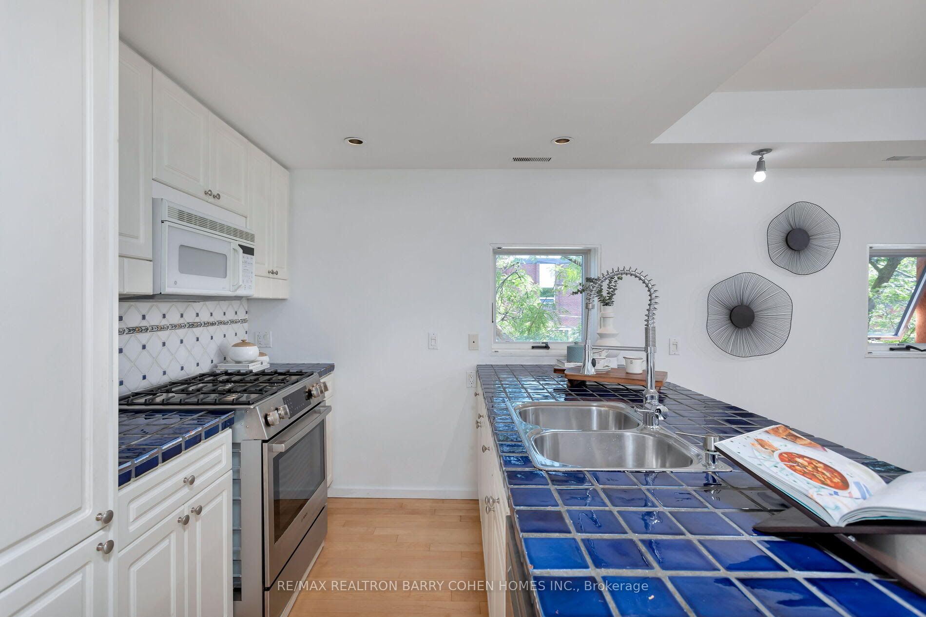 34 Claremont St, #201
