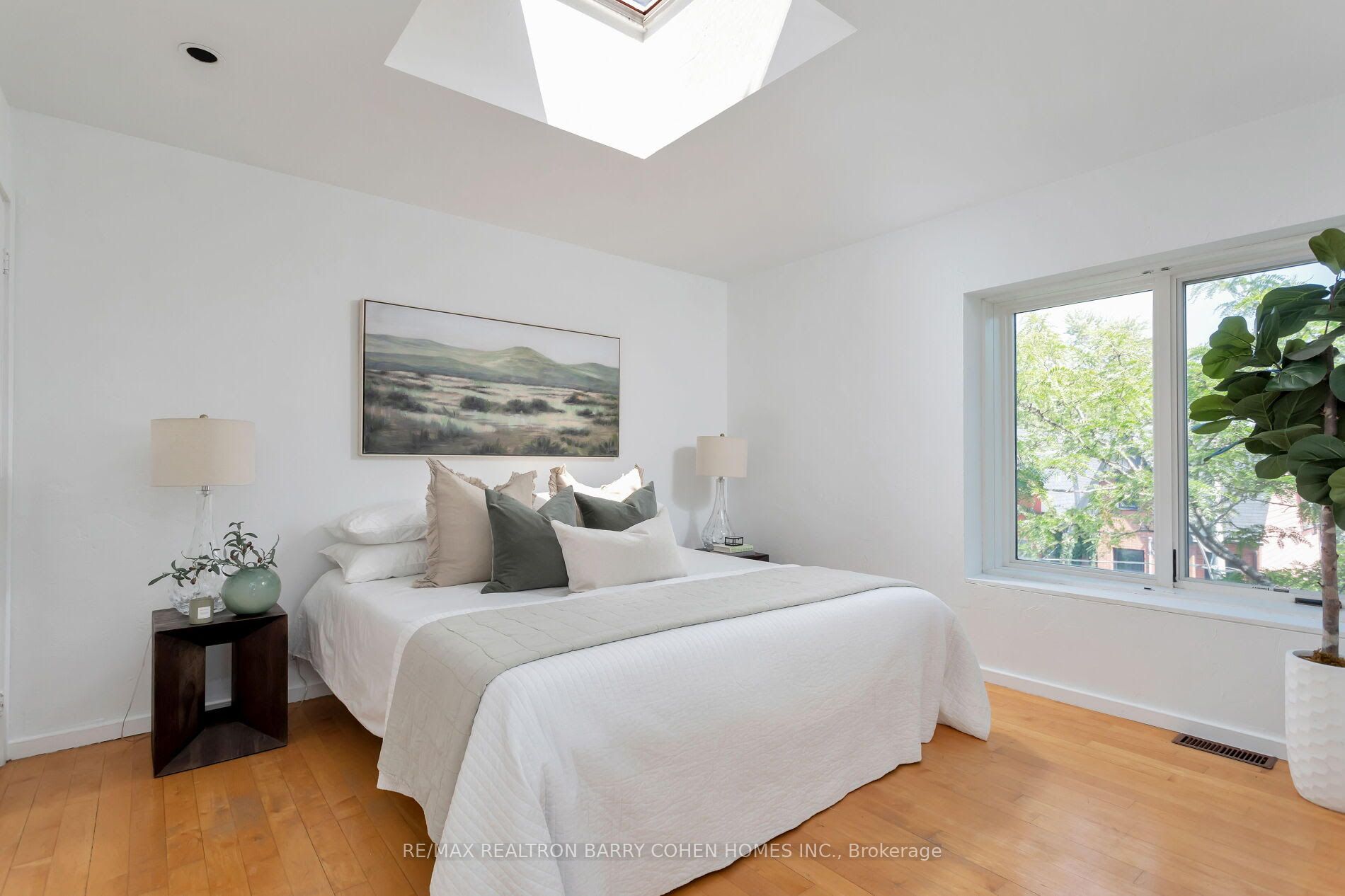 34 Claremont St, #201