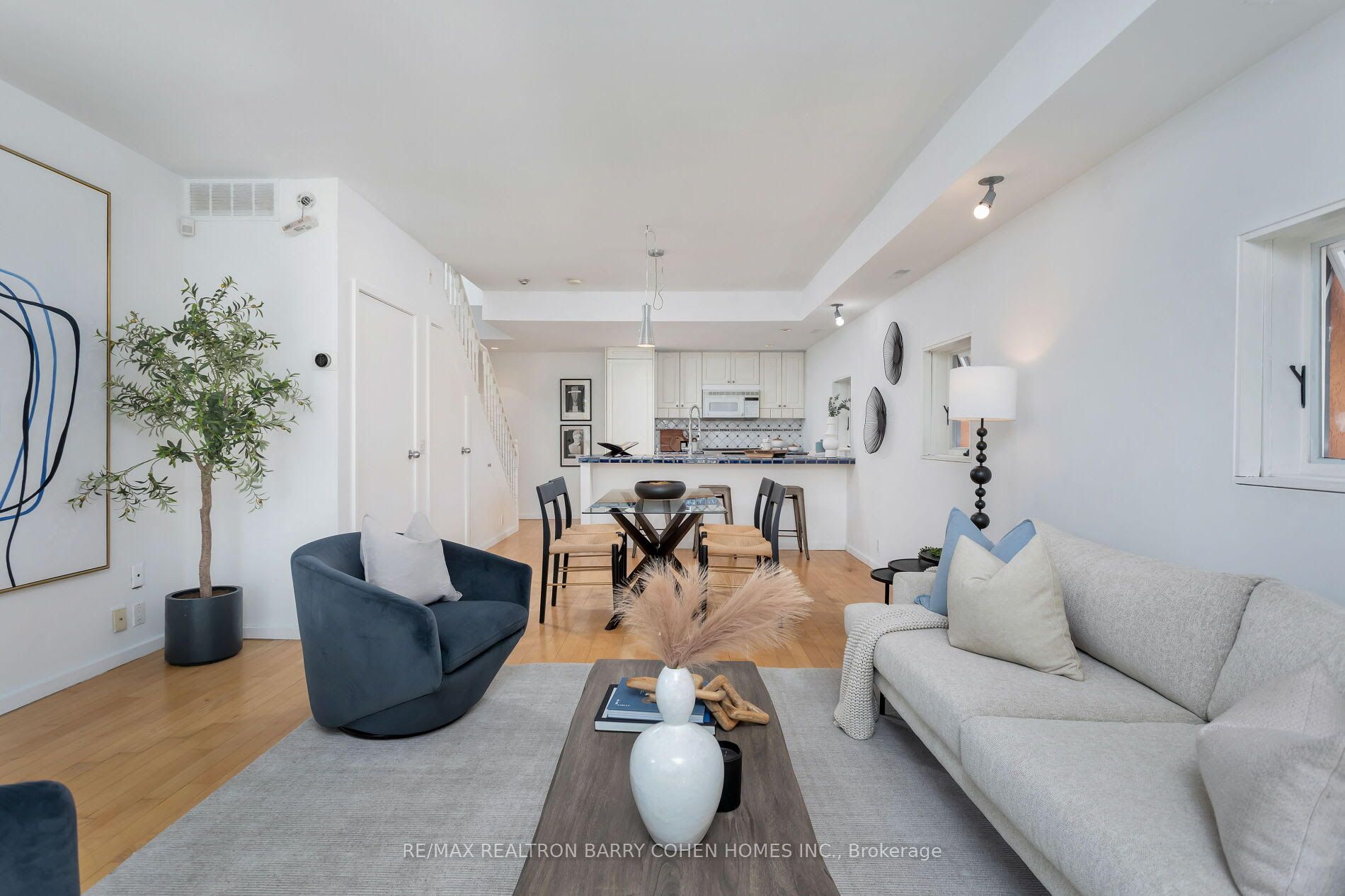 34 Claremont St, #201