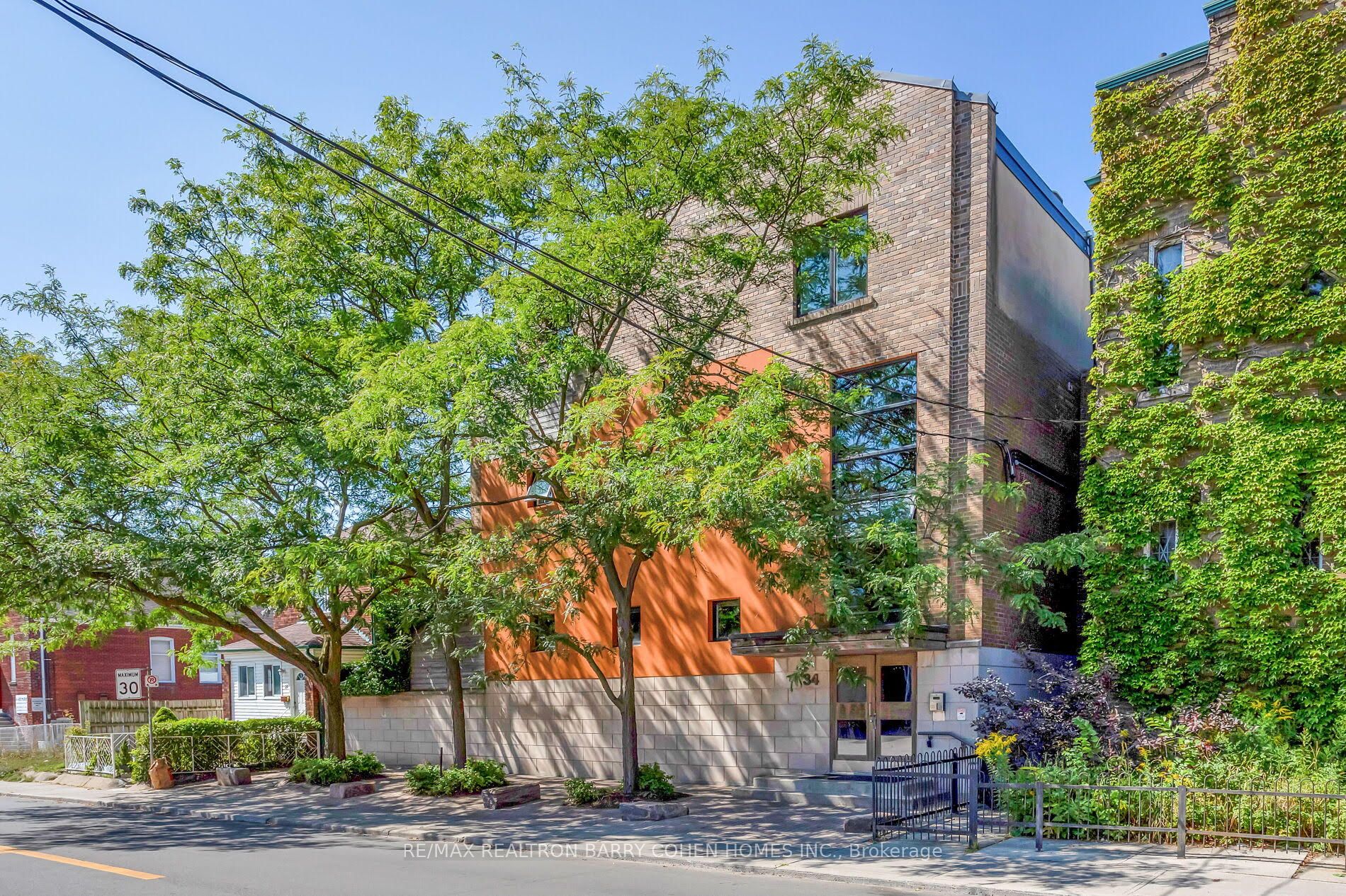 34 Claremont St, #201