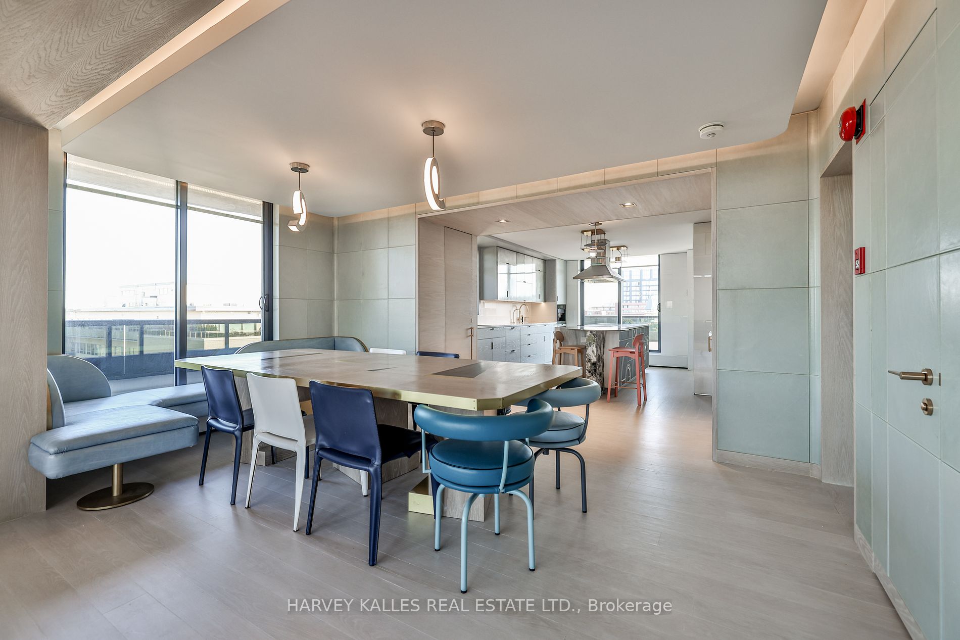 2600 Bathurst St, #901