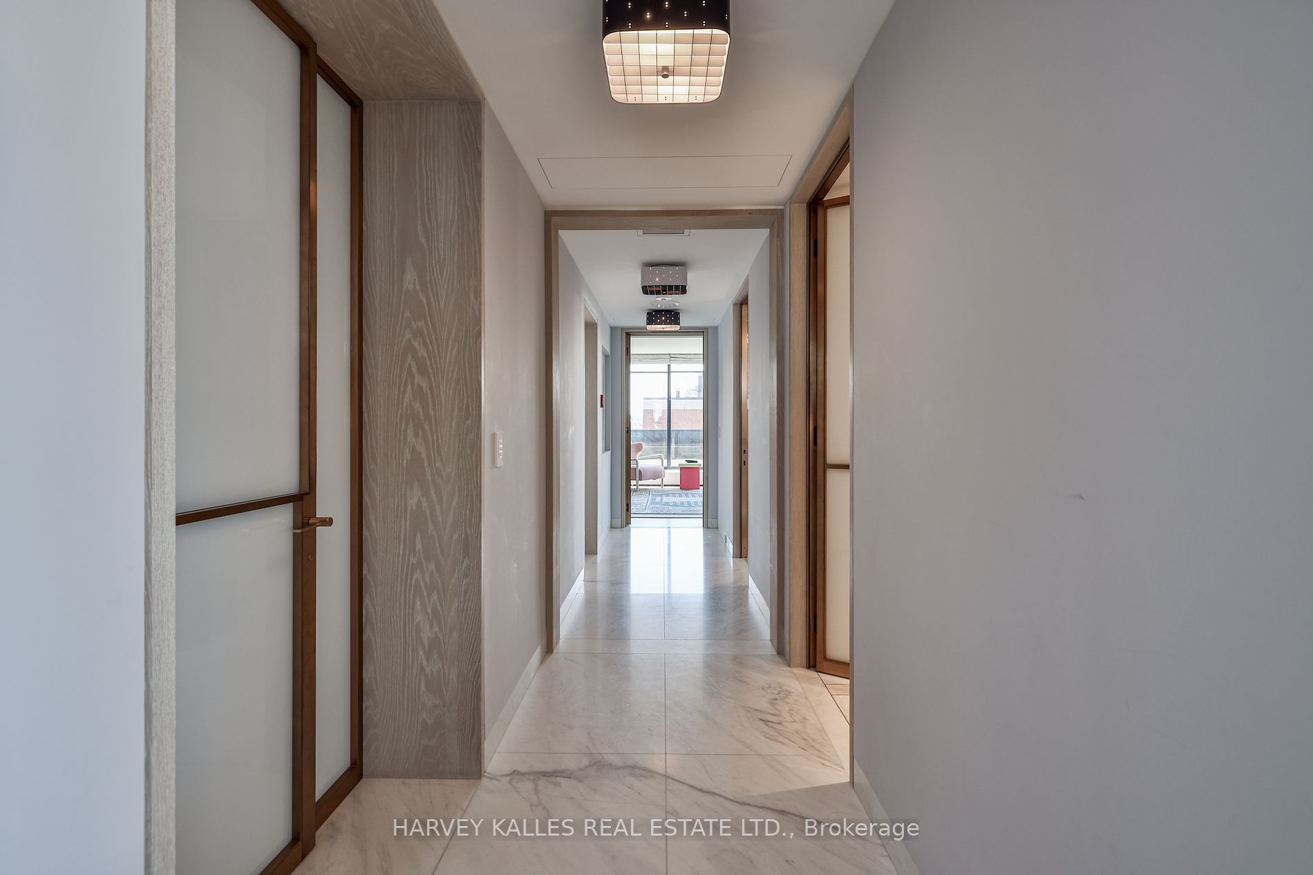 2600 Bathurst St, #901