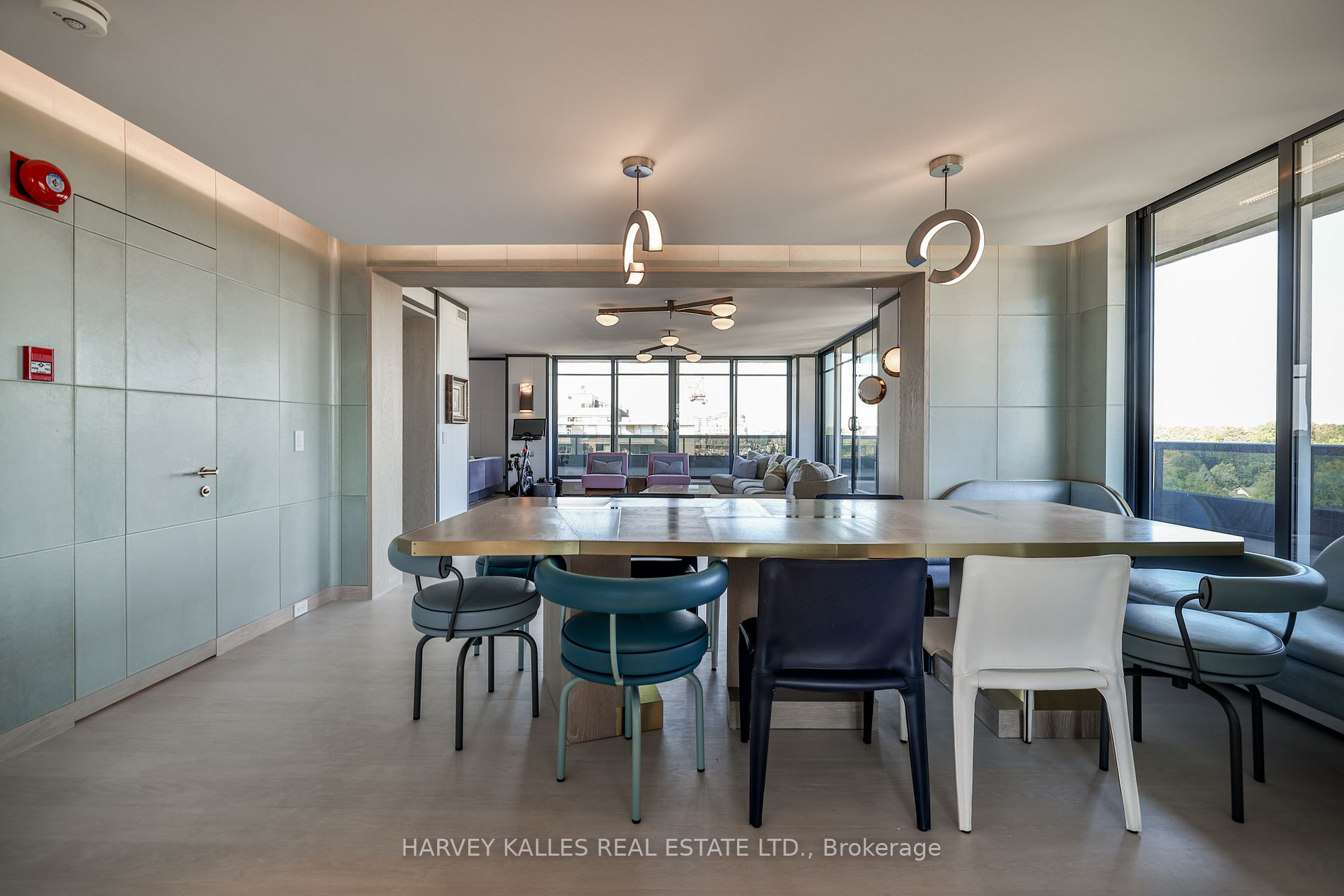 2600 Bathurst St, #901