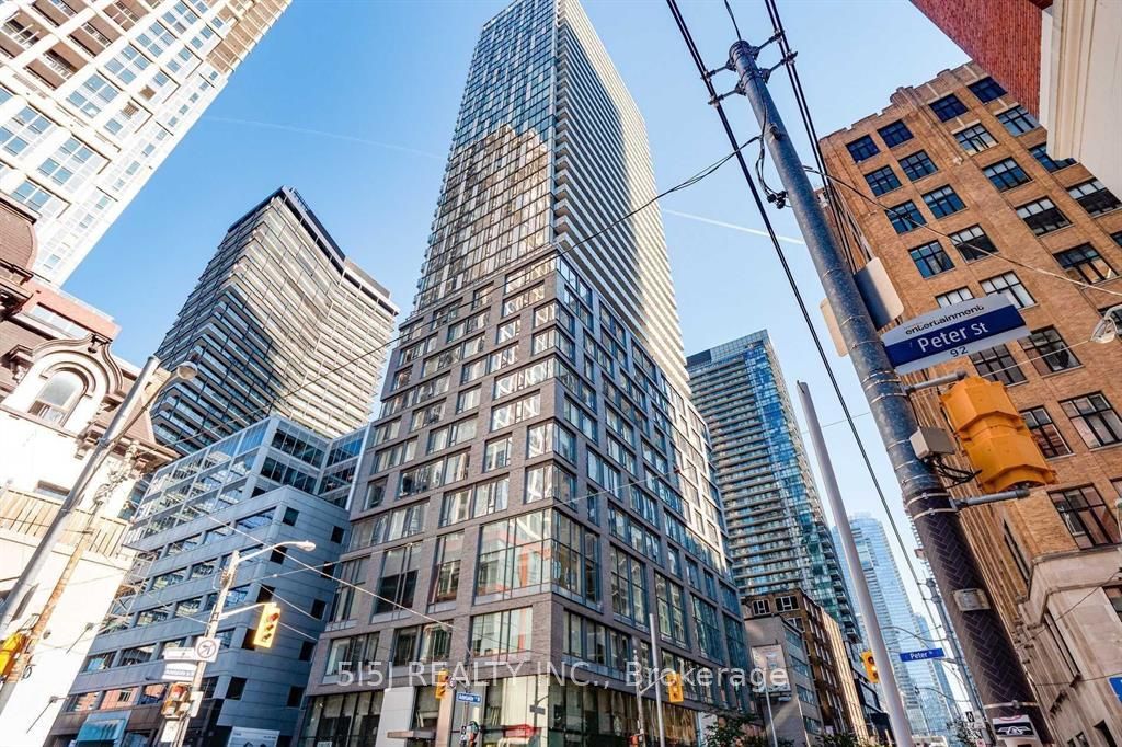 101 Peter Street #2910