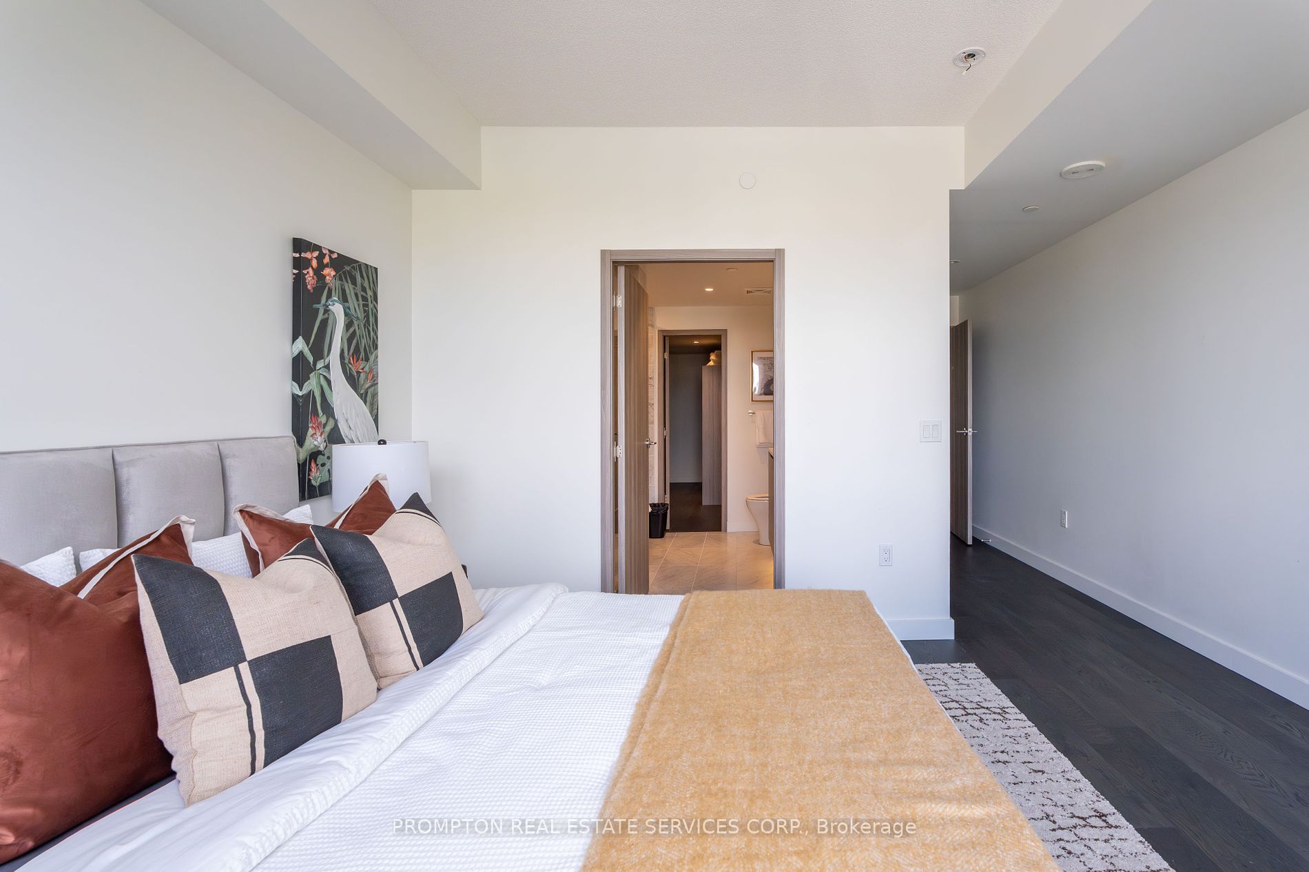 85 McMahon Drive, #V208