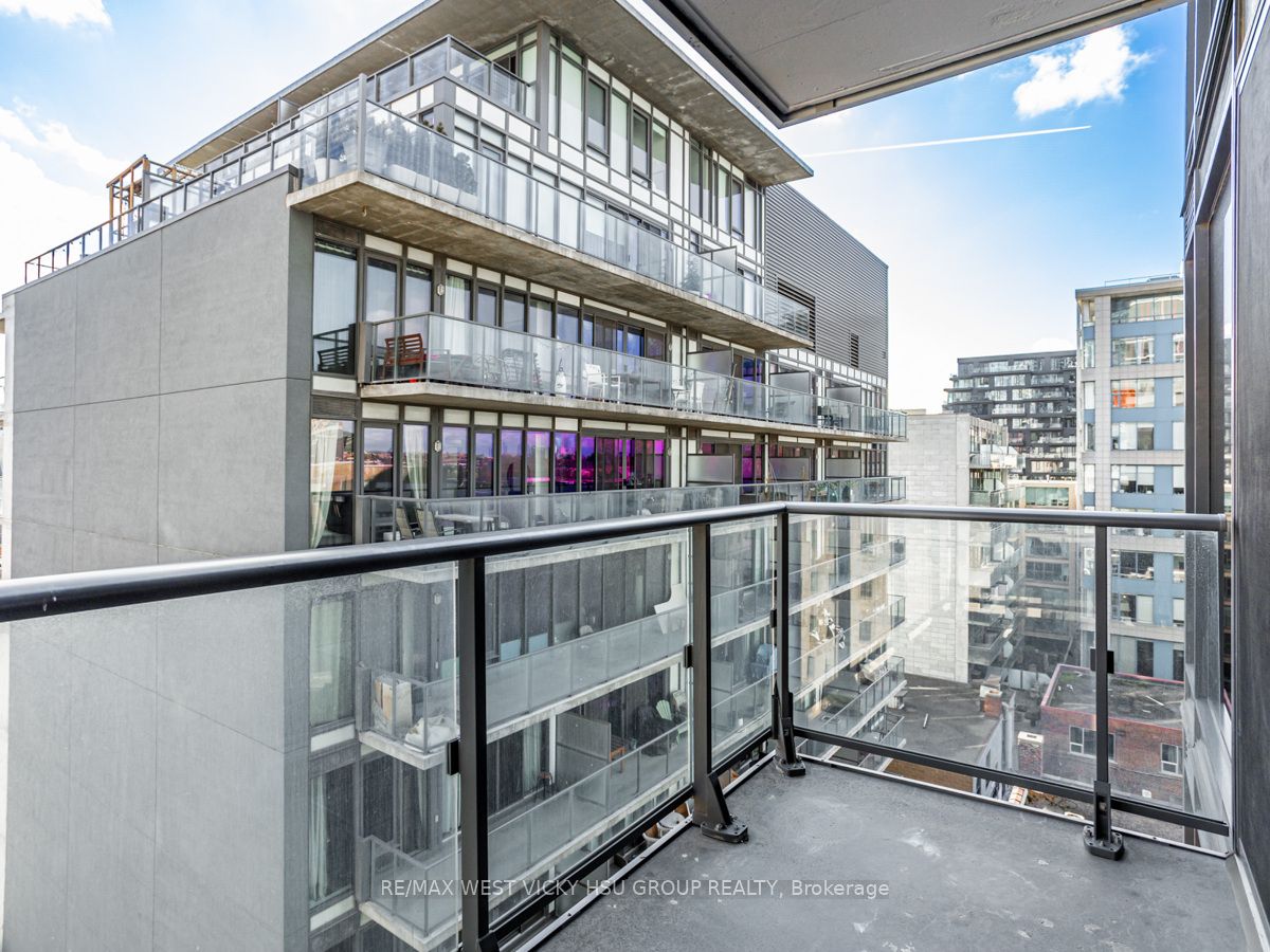 435 Richmond St W, #810