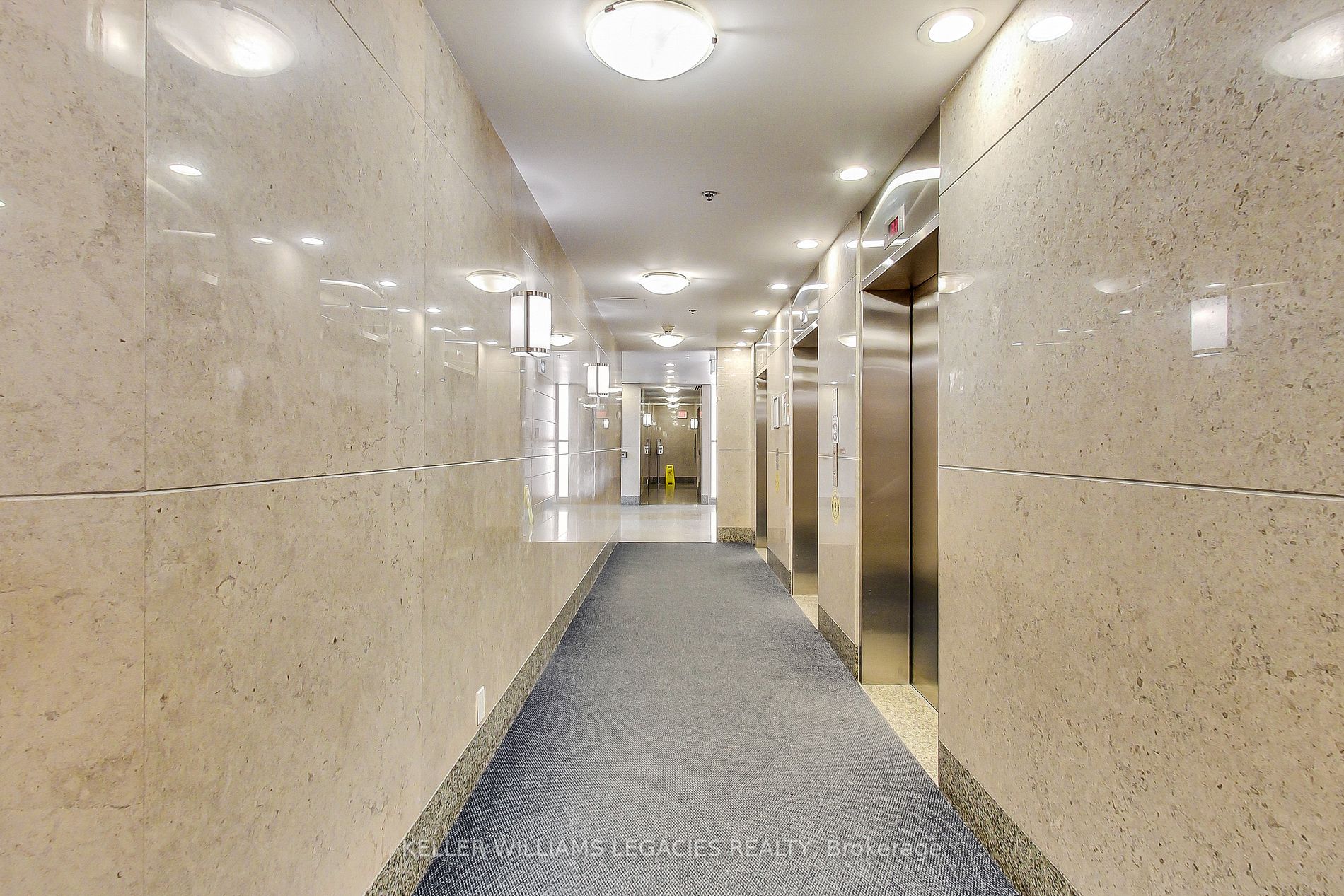 219 Fort York Blvd, #304