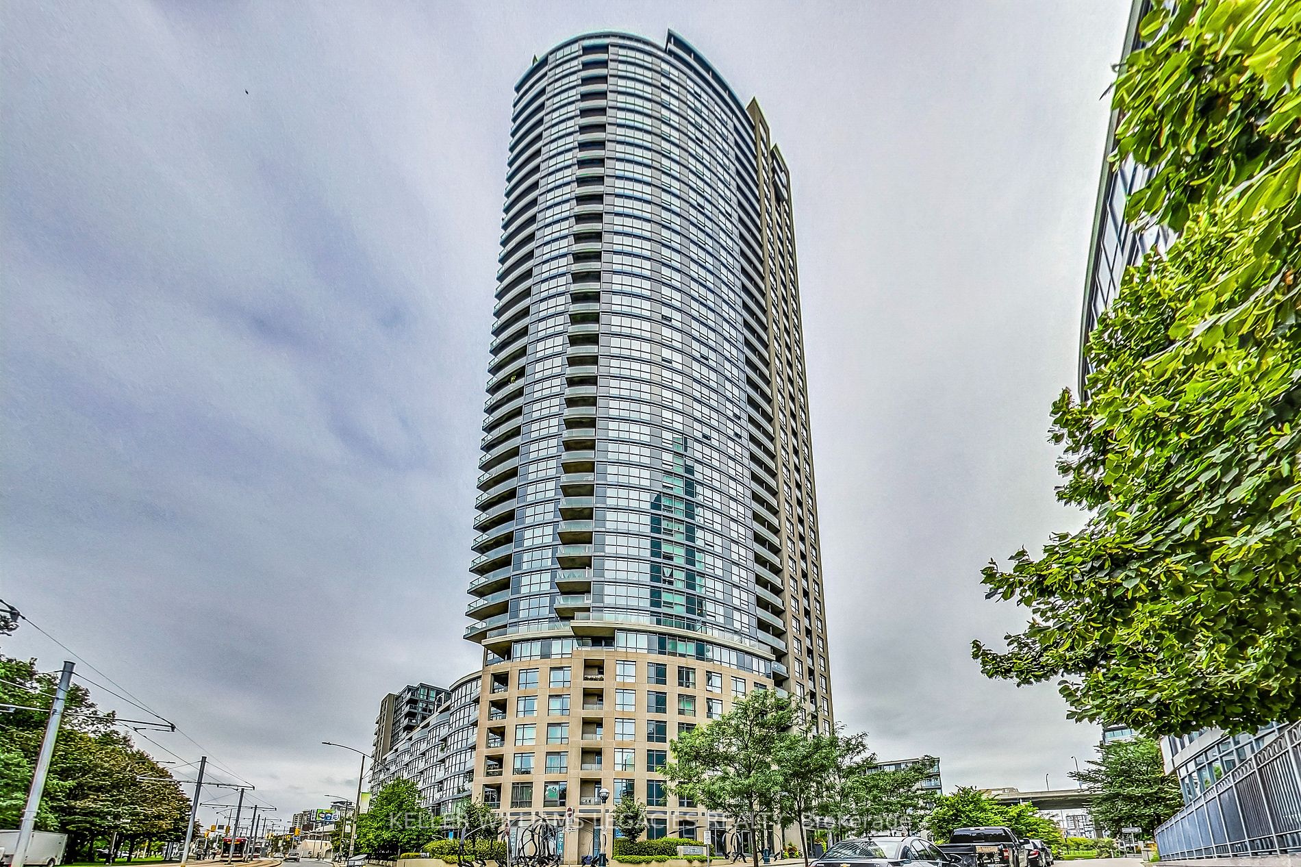 219 Fort York Blvd, #304