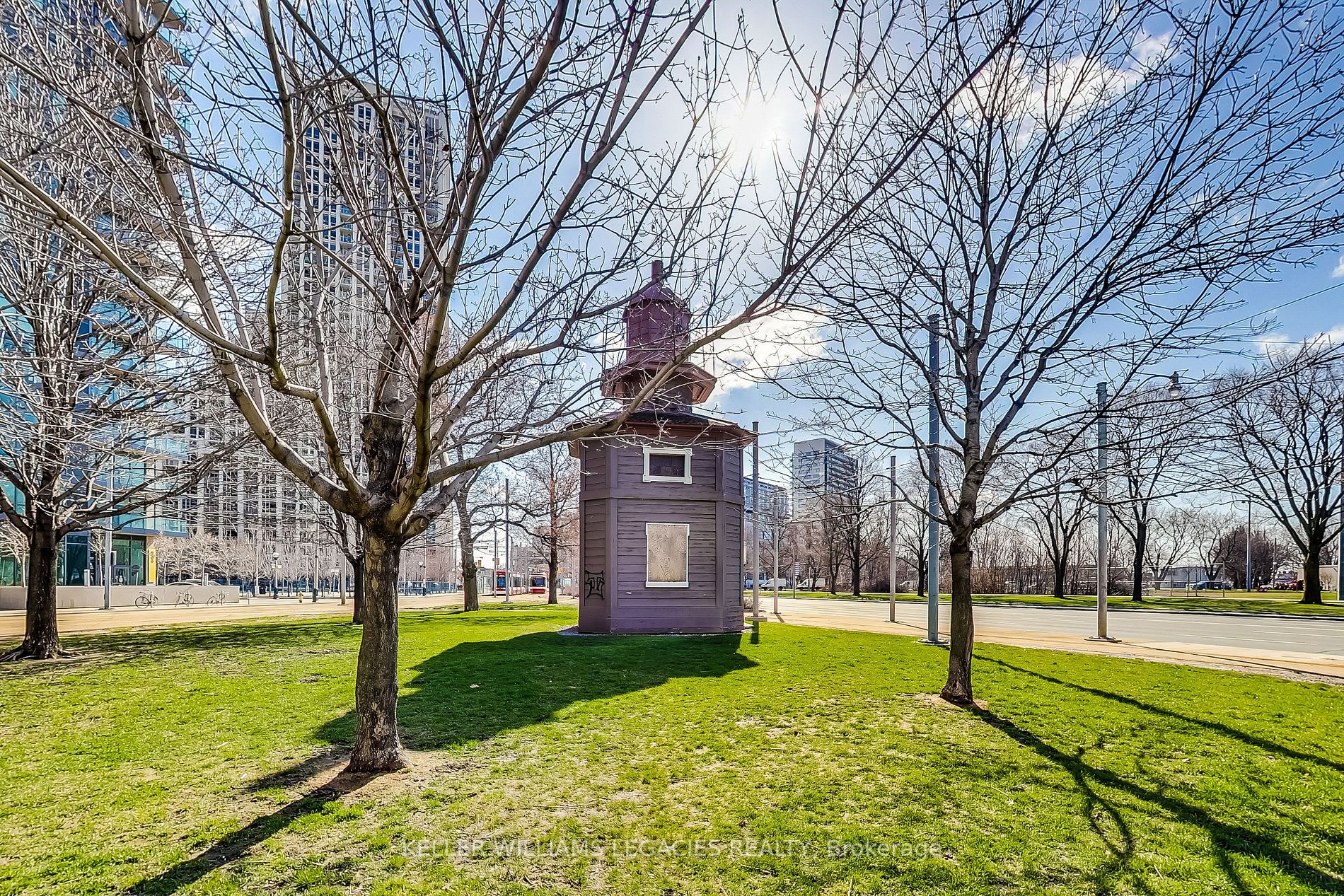 219 Fort York Blvd, #304