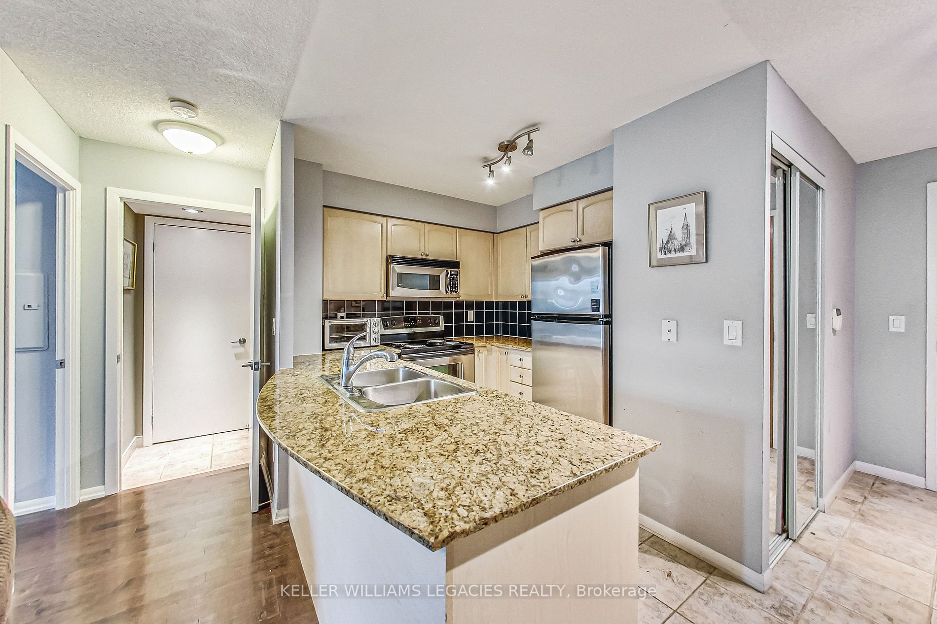 219 Fort York Blvd, #304