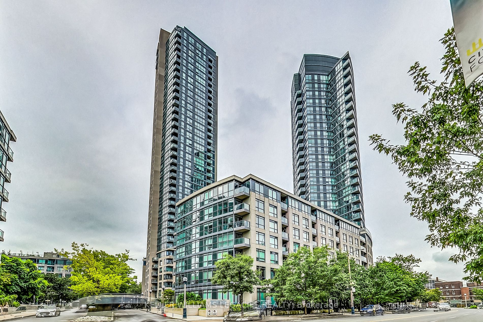 219 Fort York Blvd, #304