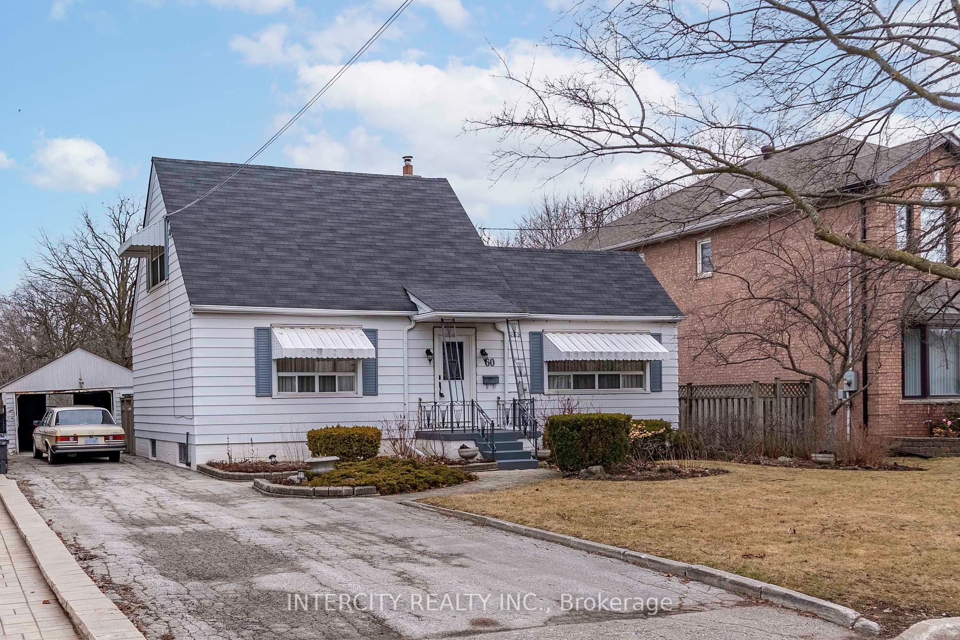 60 Northwood Drive