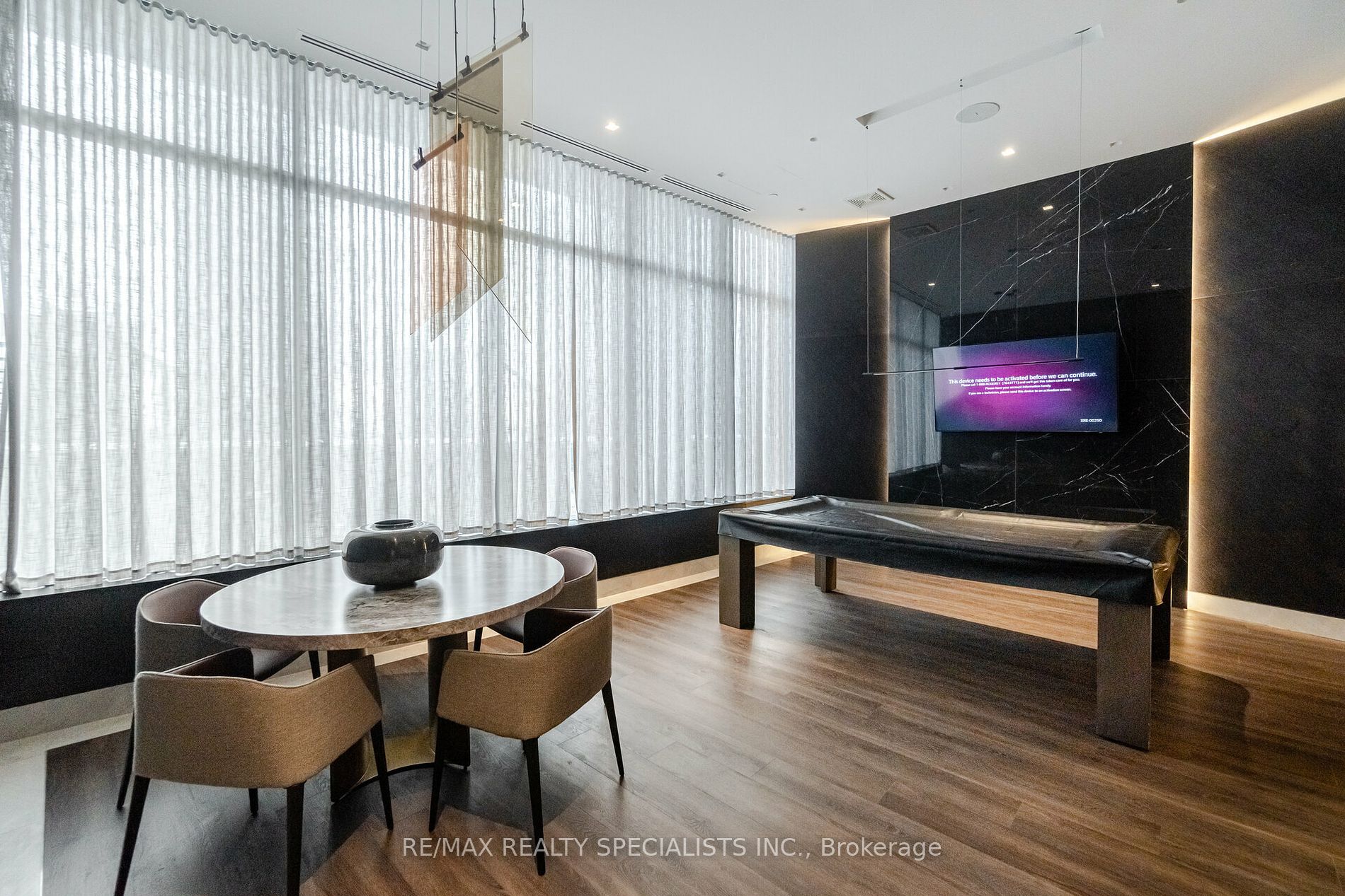 470 FRONT Street W #815