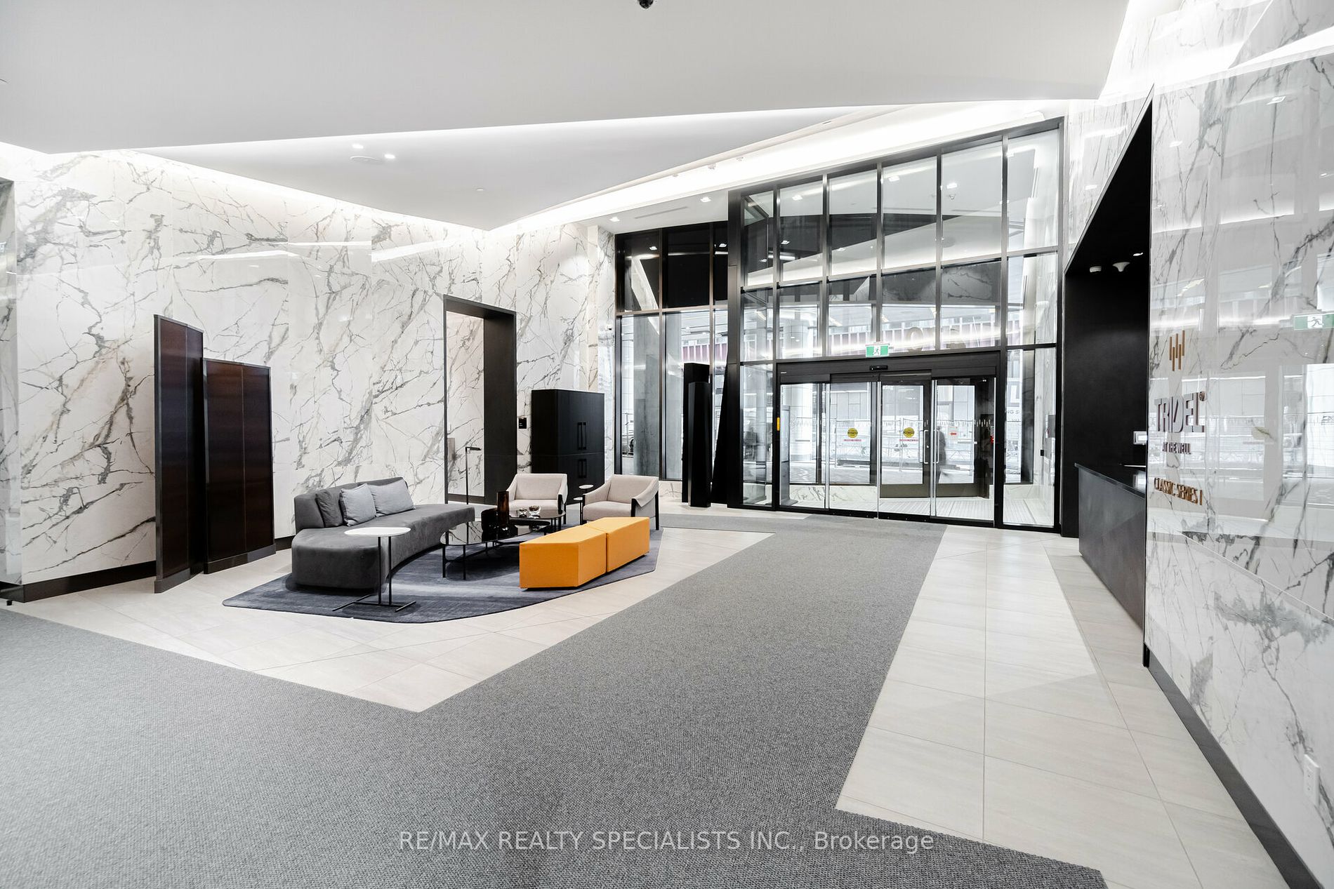 470 FRONT Street W #815