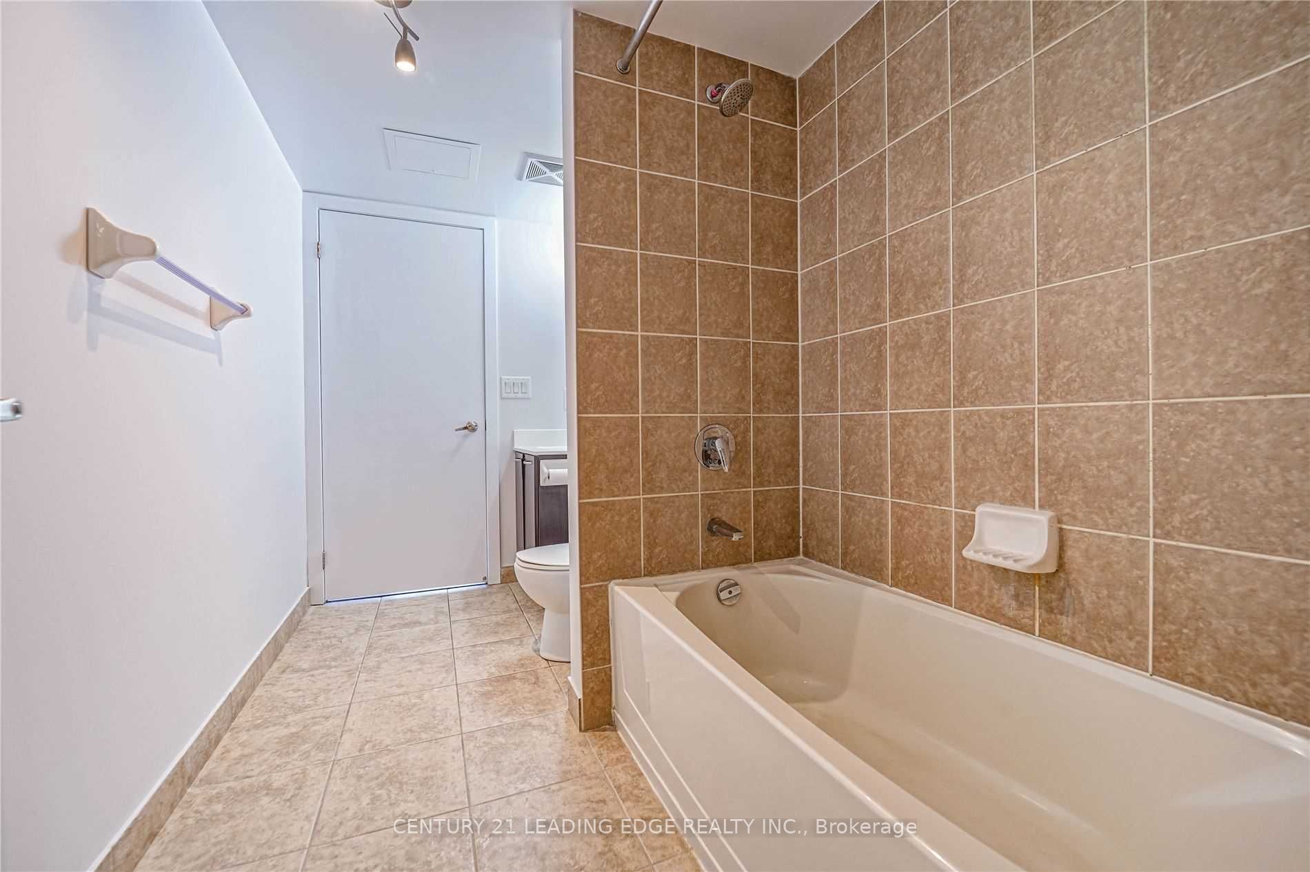 38 Joe Shuster Way, #1524