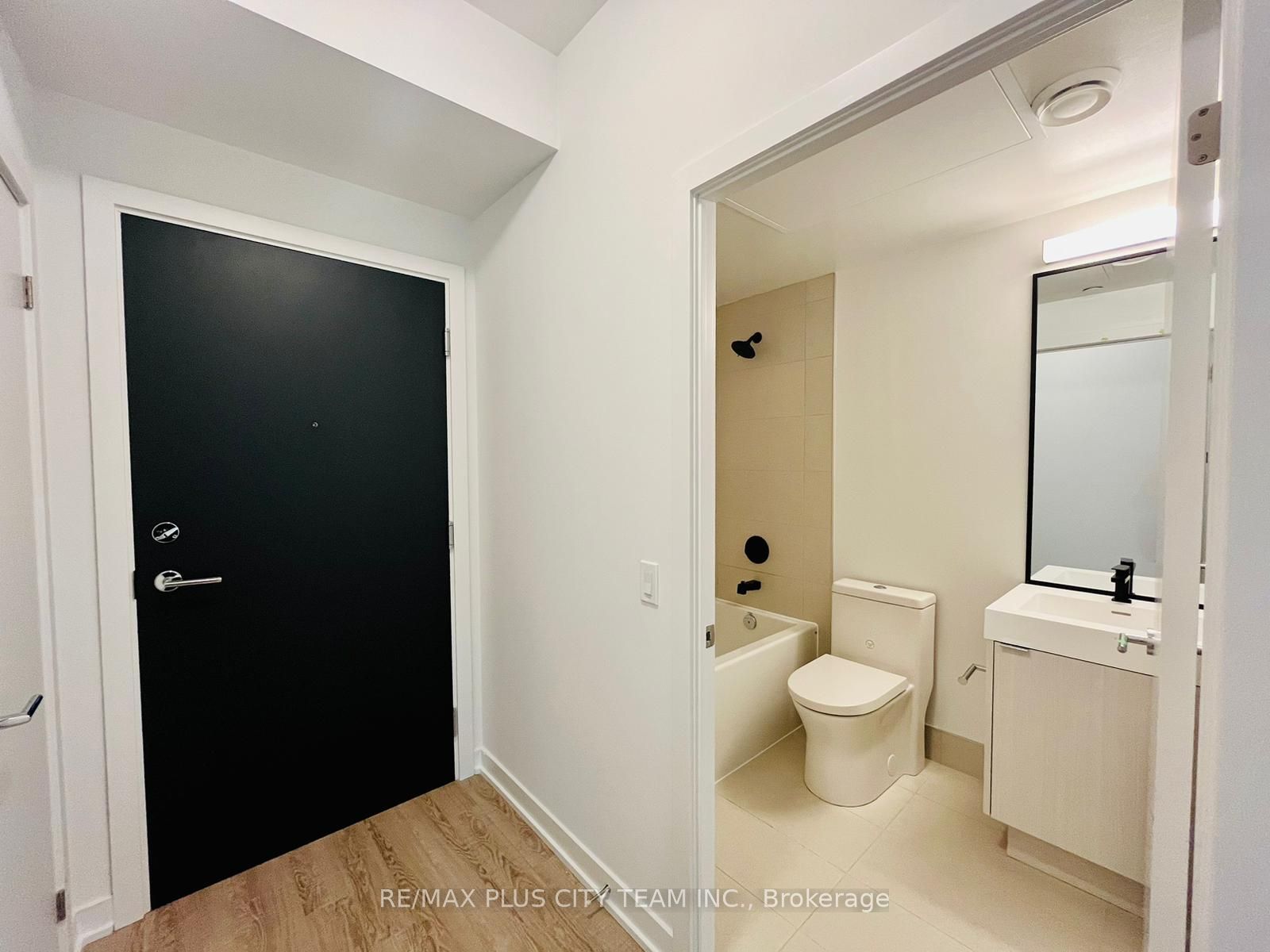 250 Lawrence Ave W, #201