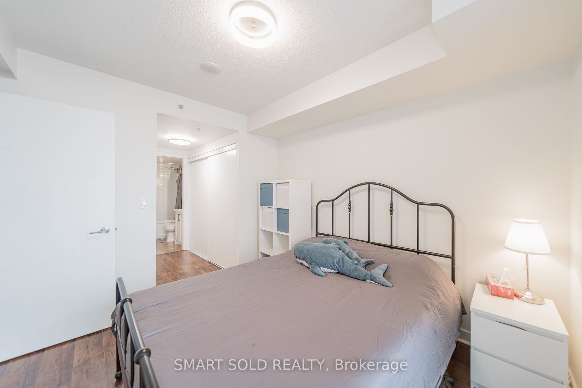5740 Yonge Street, #606