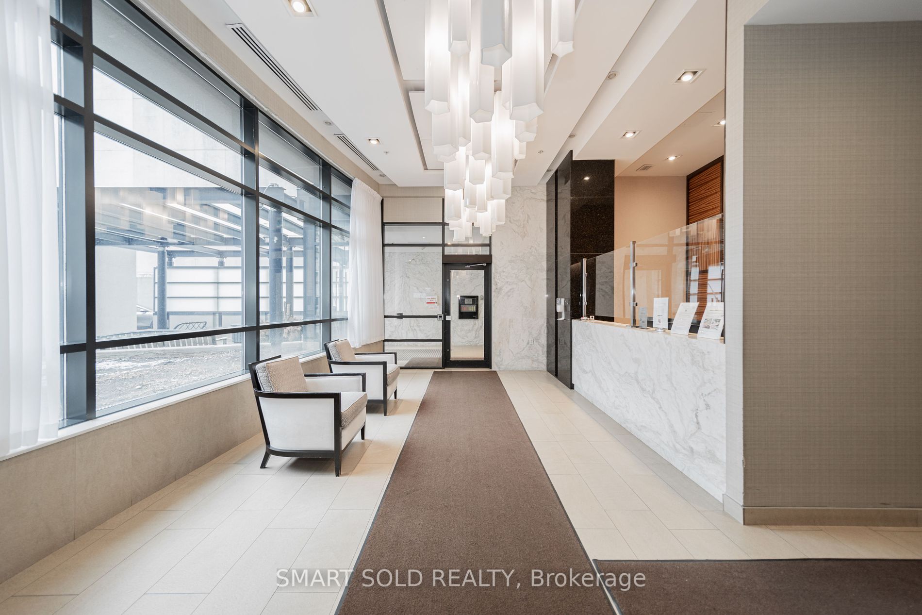 5740 Yonge Street, #606