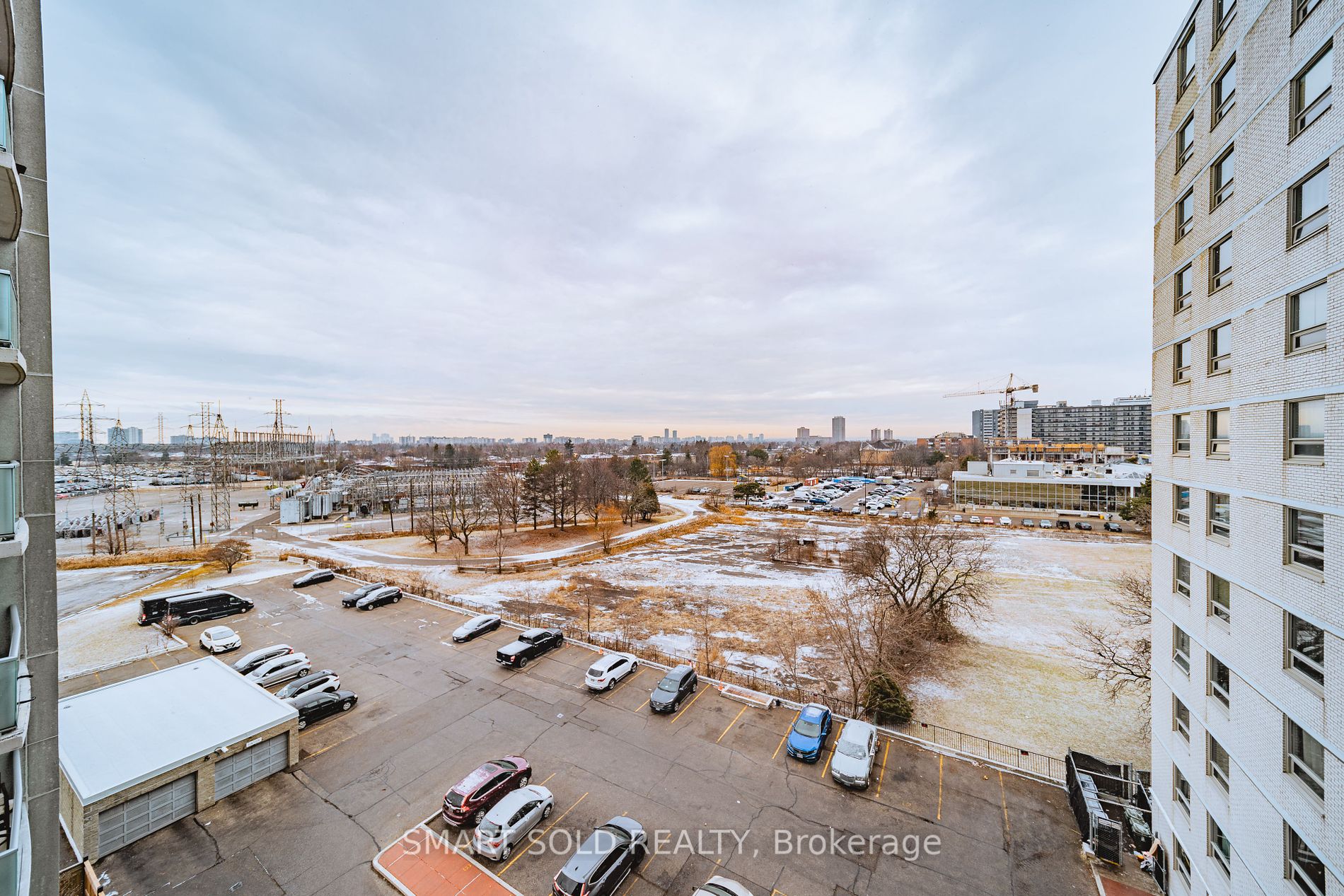 5740 Yonge Street, #606