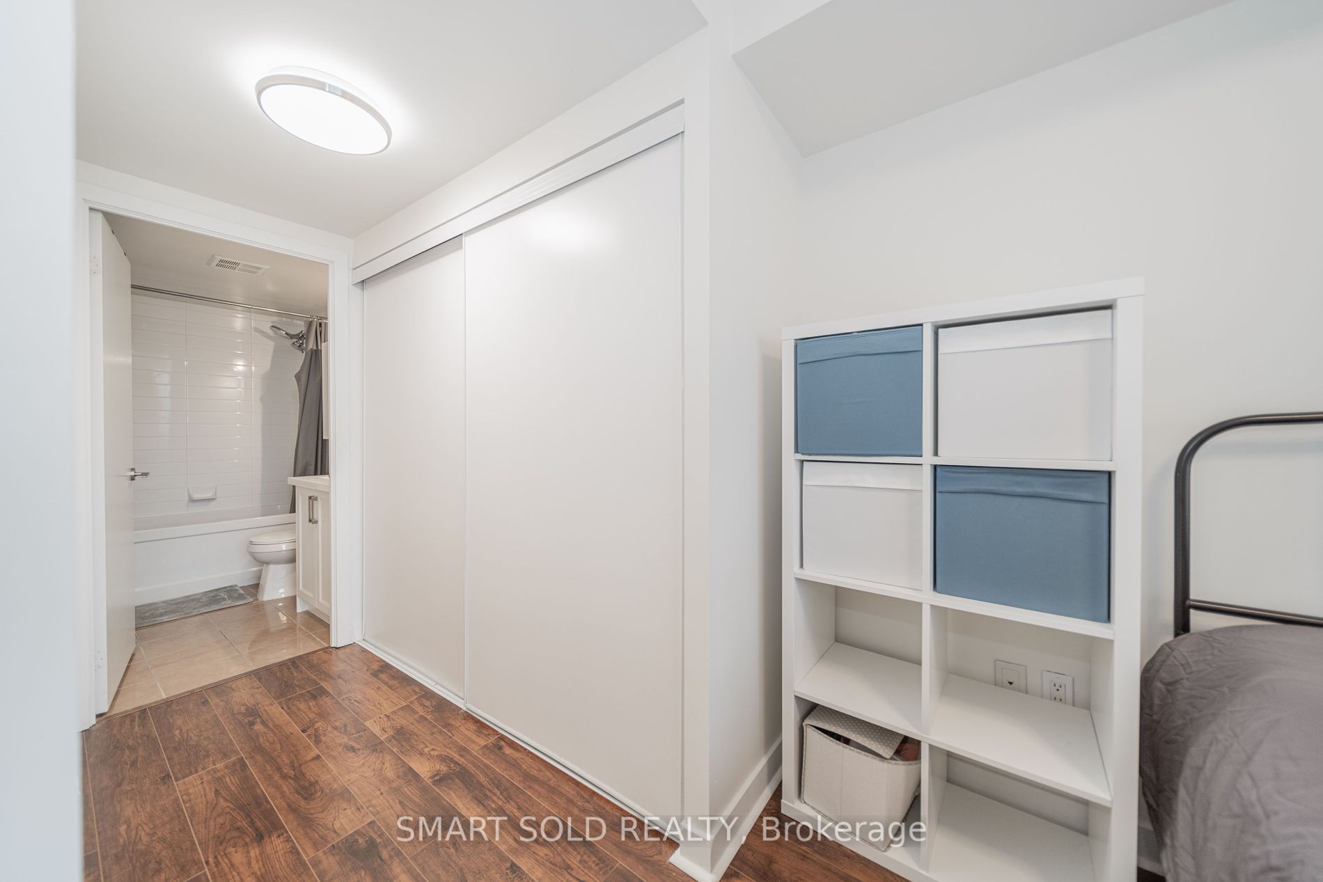 5740 Yonge Street, #606
