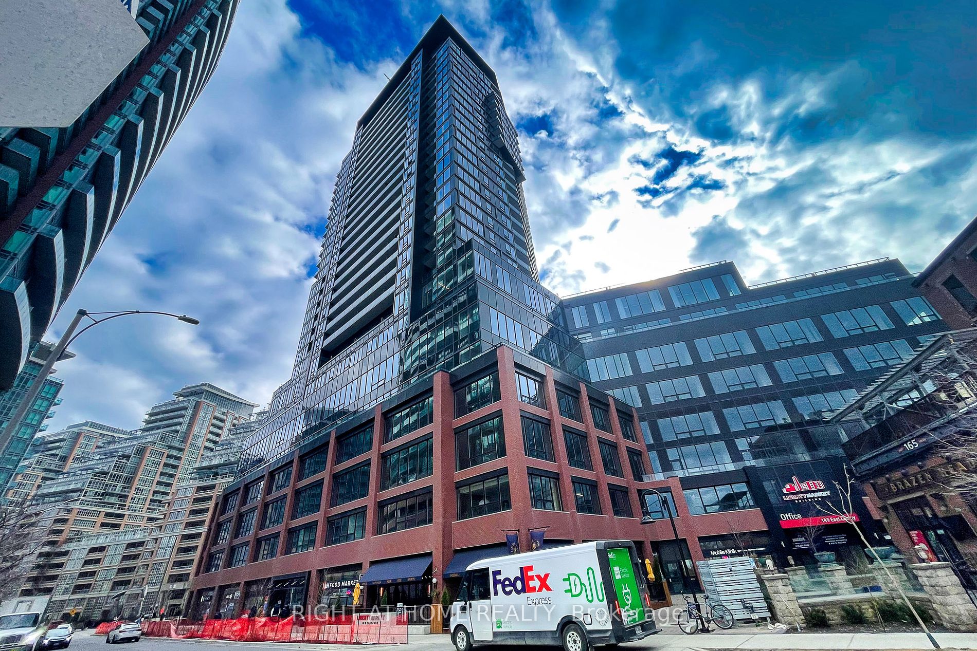 135 East Liberty St, #1312