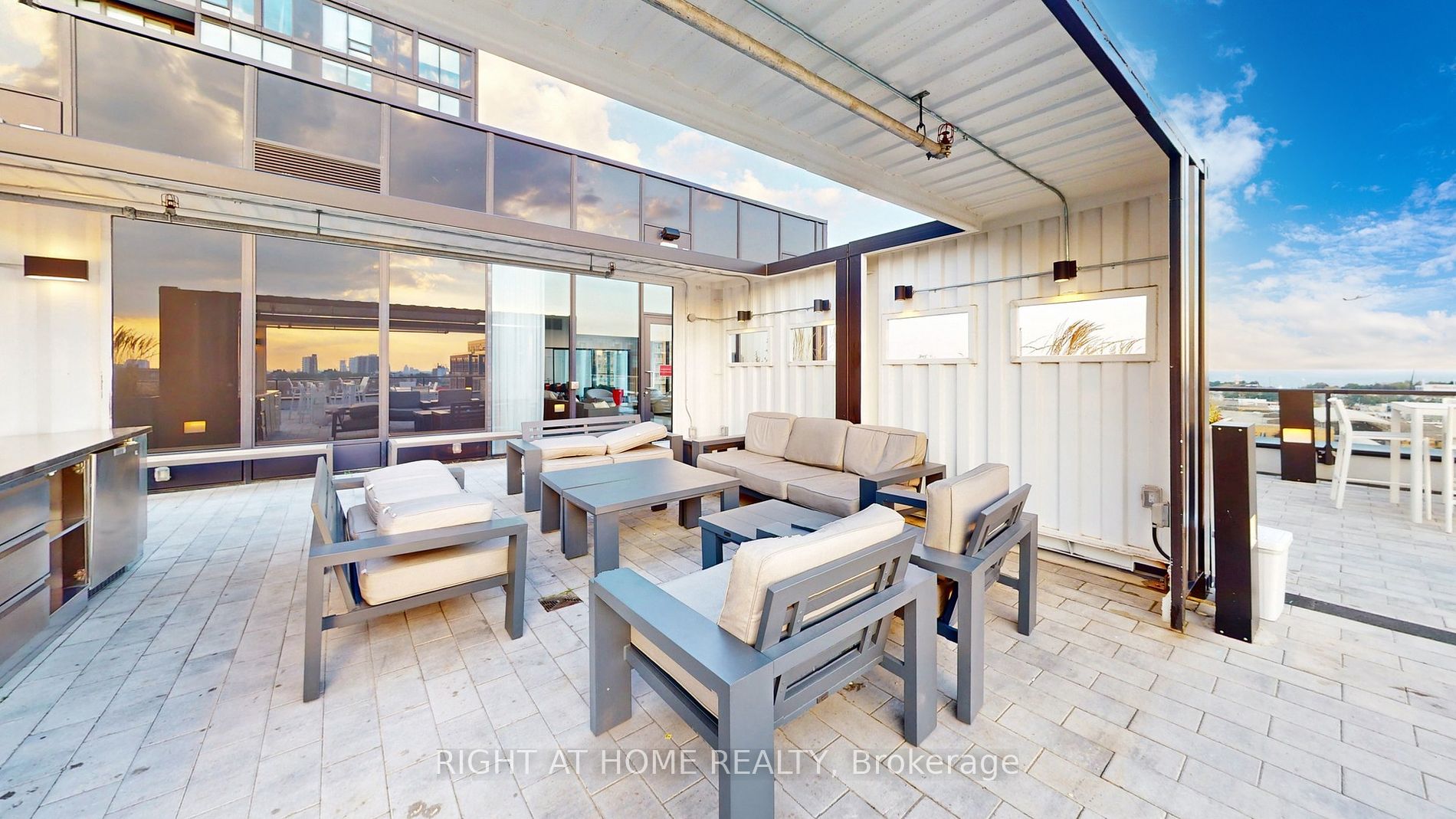 135 East Liberty St, #1312