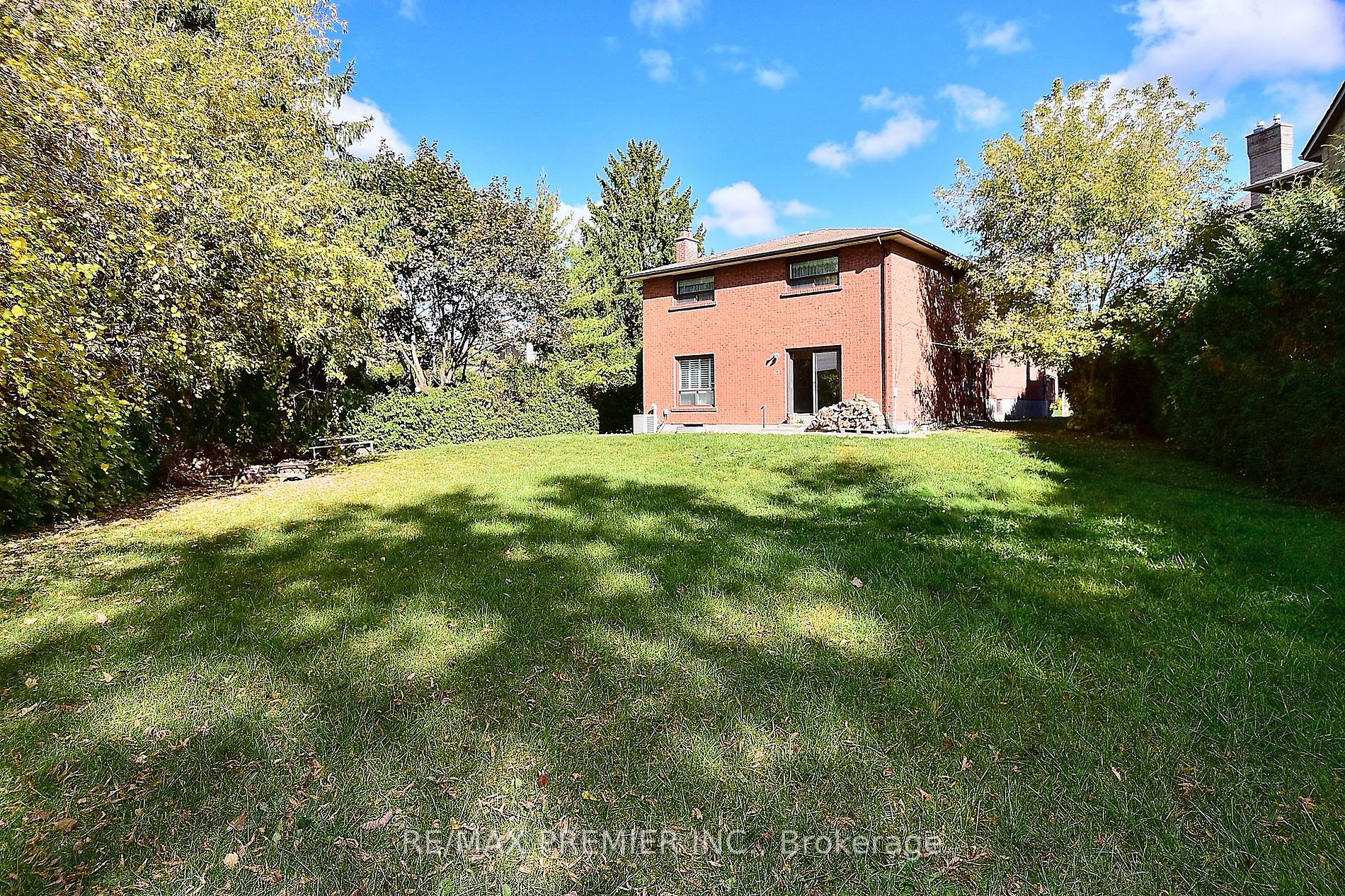 5 Pamcrest Drive