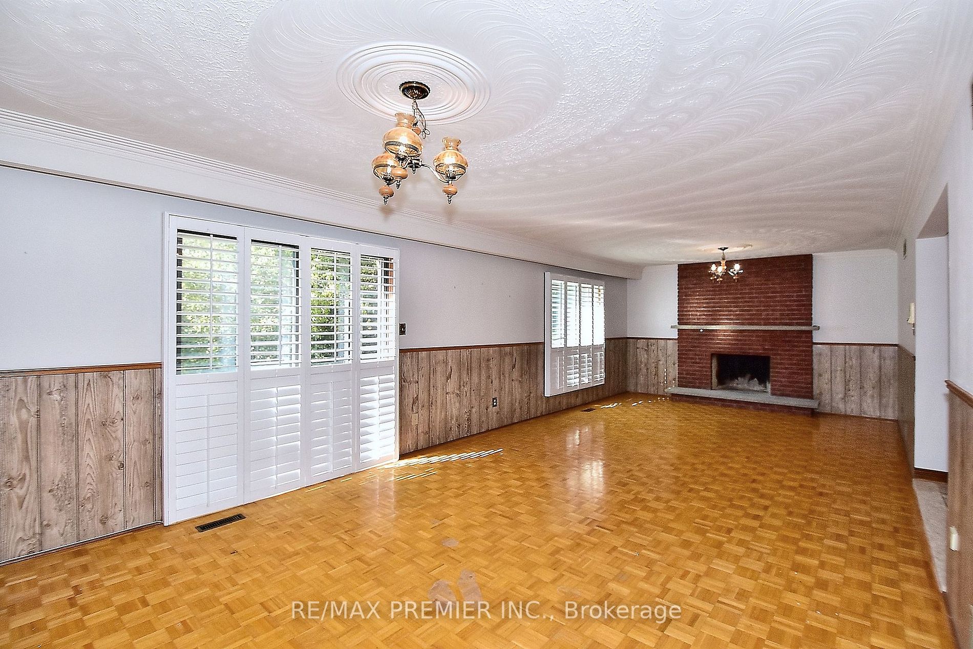 5 Pamcrest Drive