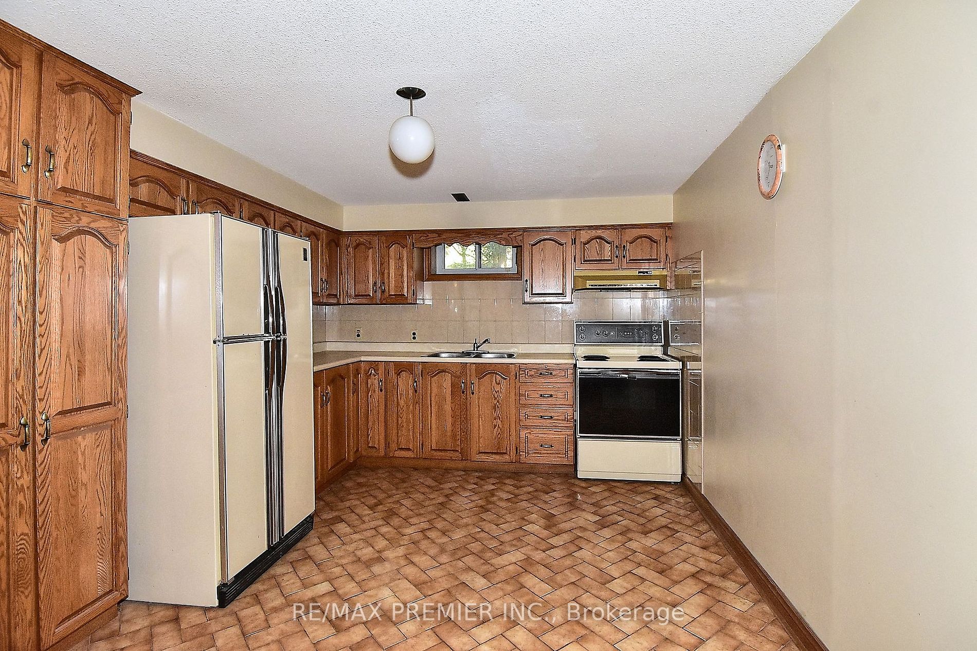 5 Pamcrest Drive