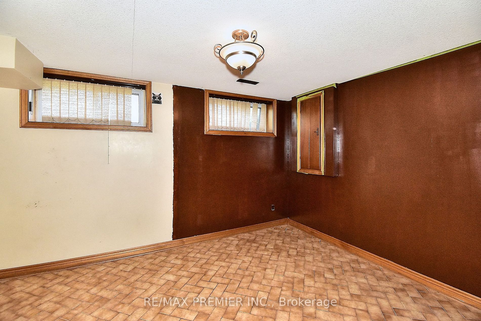 5 Pamcrest Drive