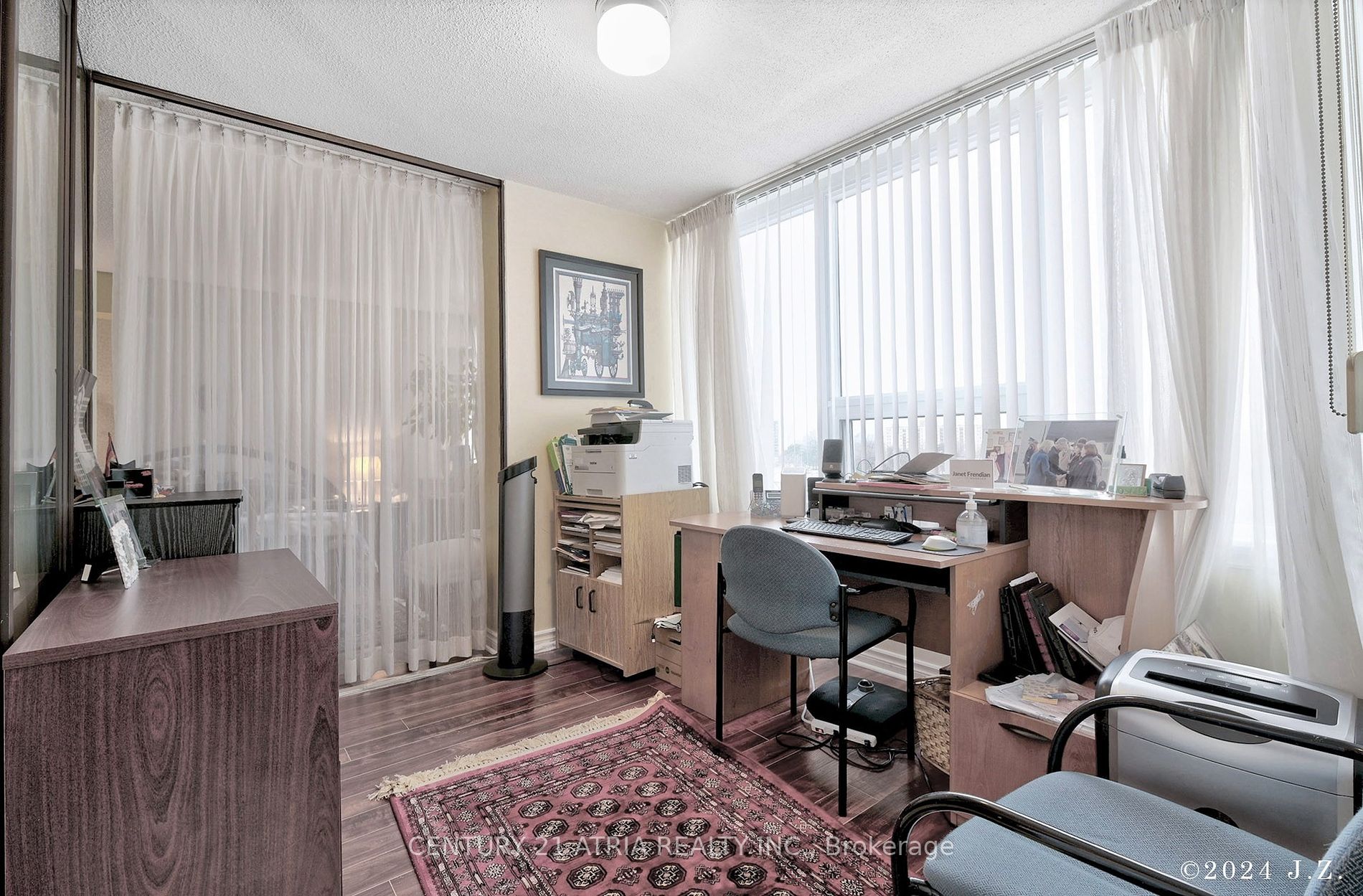 55 Skymark Drive, #605