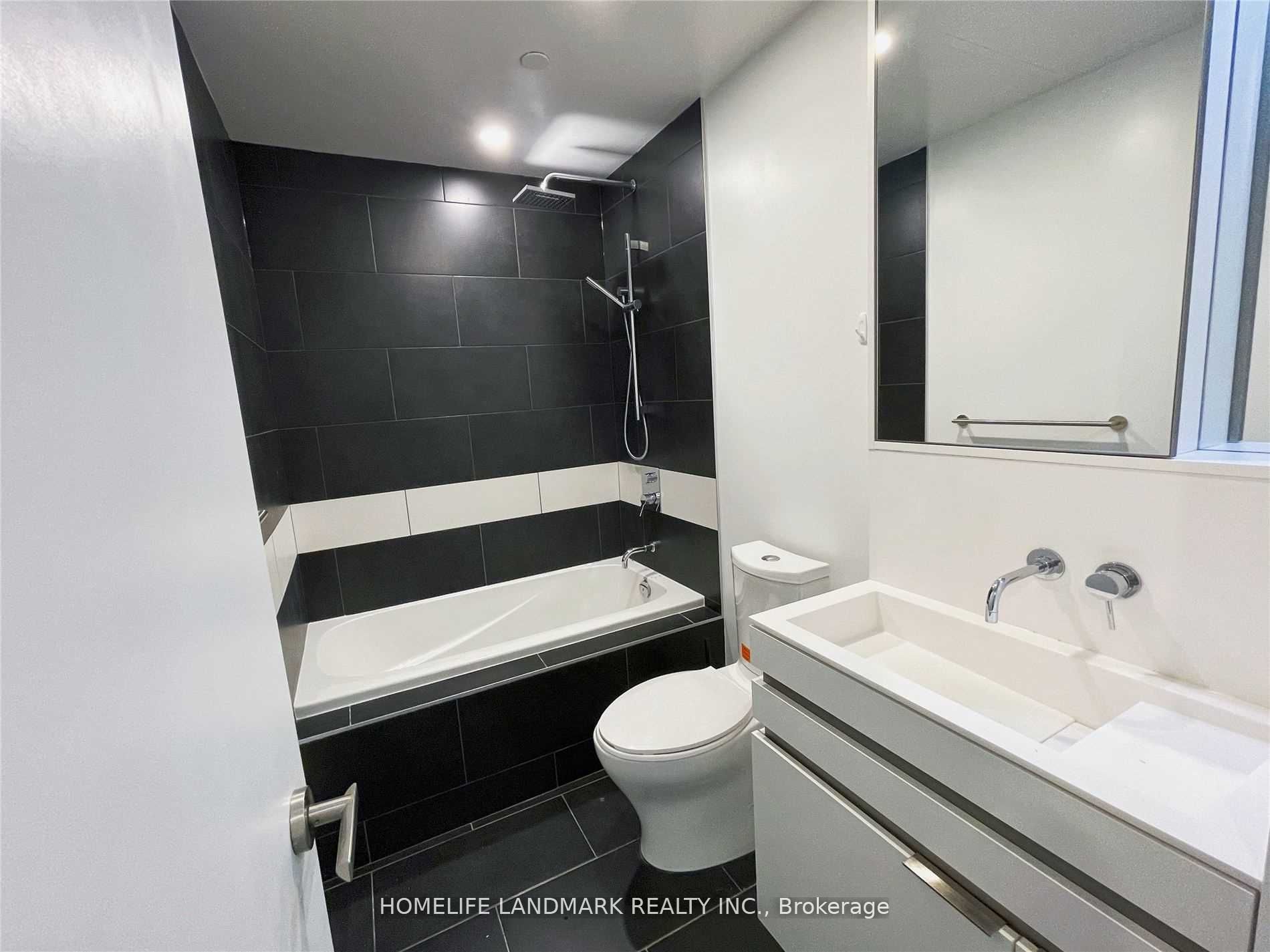 197 Yonge St, #1704