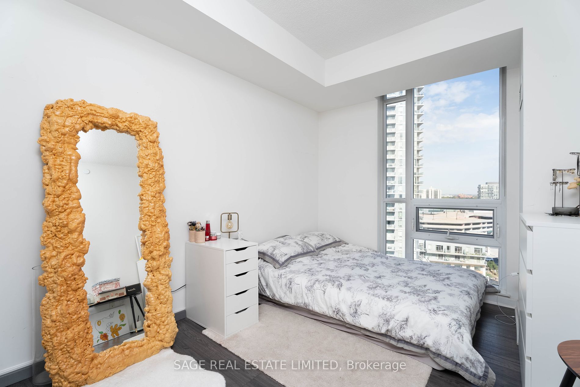 62 Forest Manor Rd, #1003