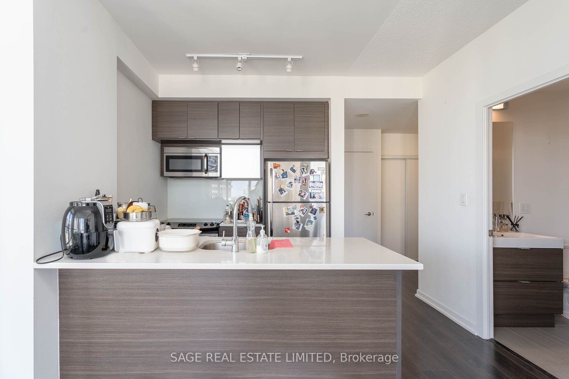 62 Forest Manor Rd, #1003