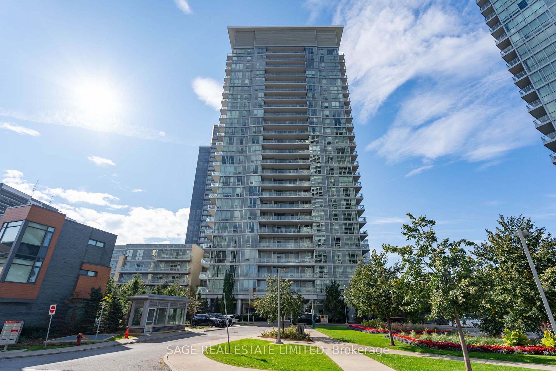 62 Forest Manor Rd, #1003