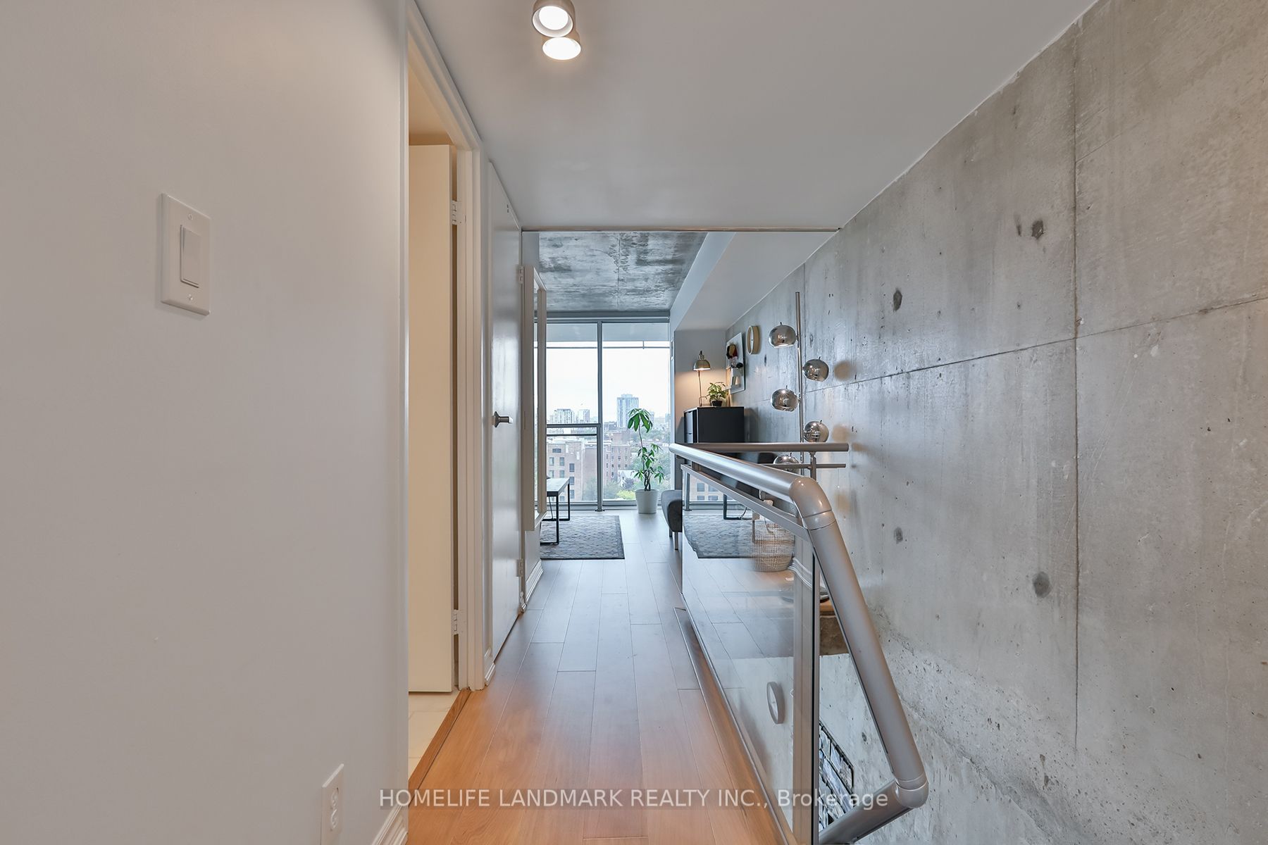 388 Richmond St W, #914